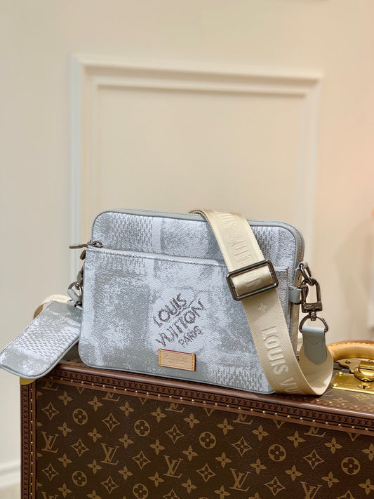 LOU TRIO MESSENGER BAG