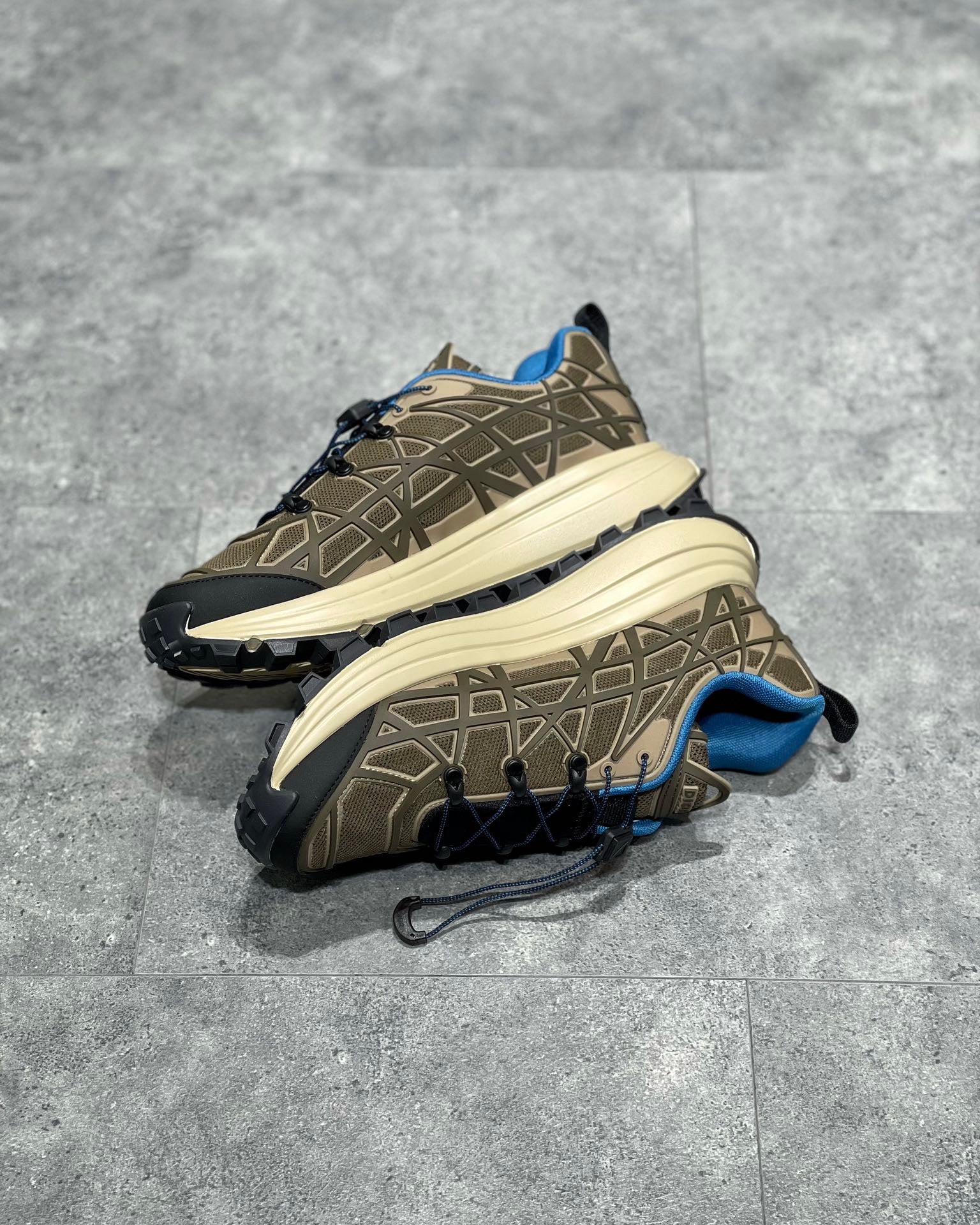CD B31 TRAINERS