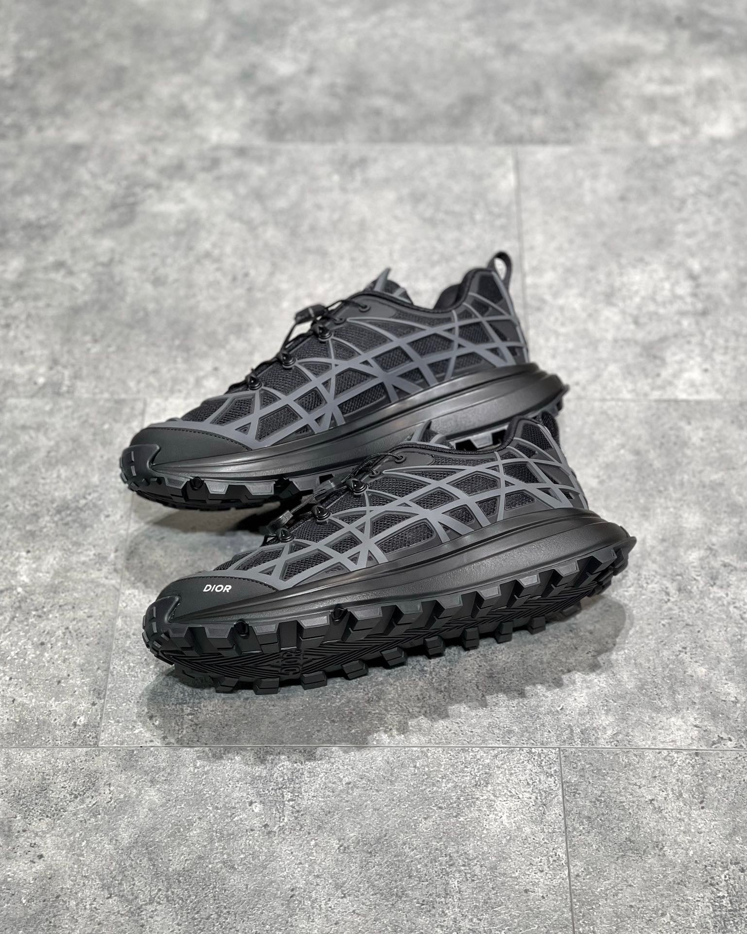 CD B31 TRAINERS