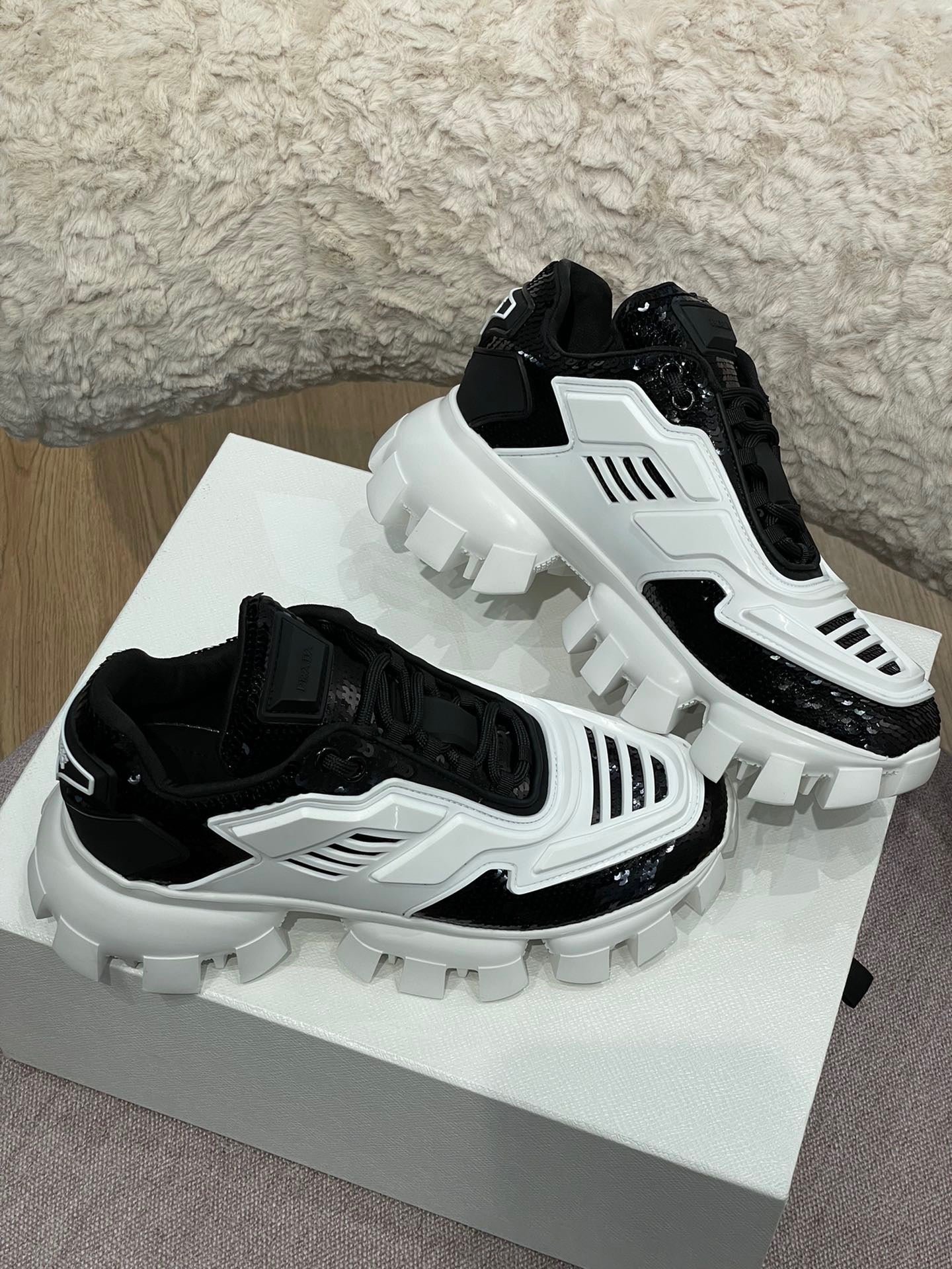 PD CLOUDBUST THUNDER SNEAKERS