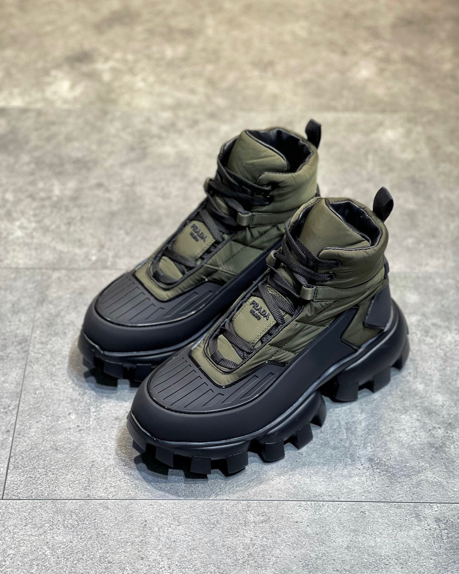 PD CLOUDBUST THUNDER SNEAKER