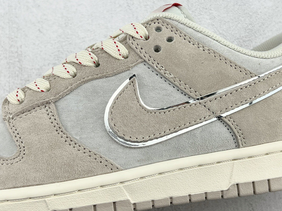 DUNK LOW x OTOMO KATUSHIRO