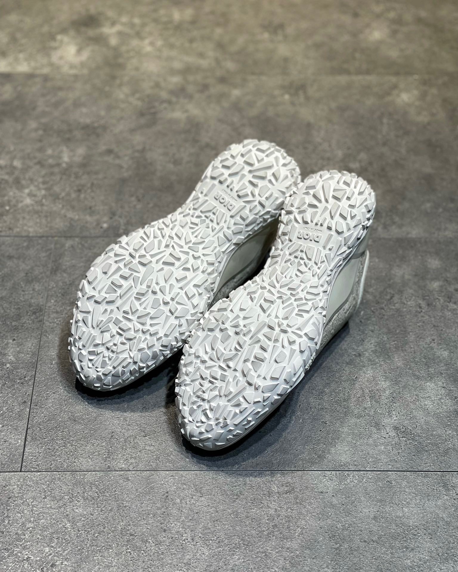 CD B28 SNEAKERS