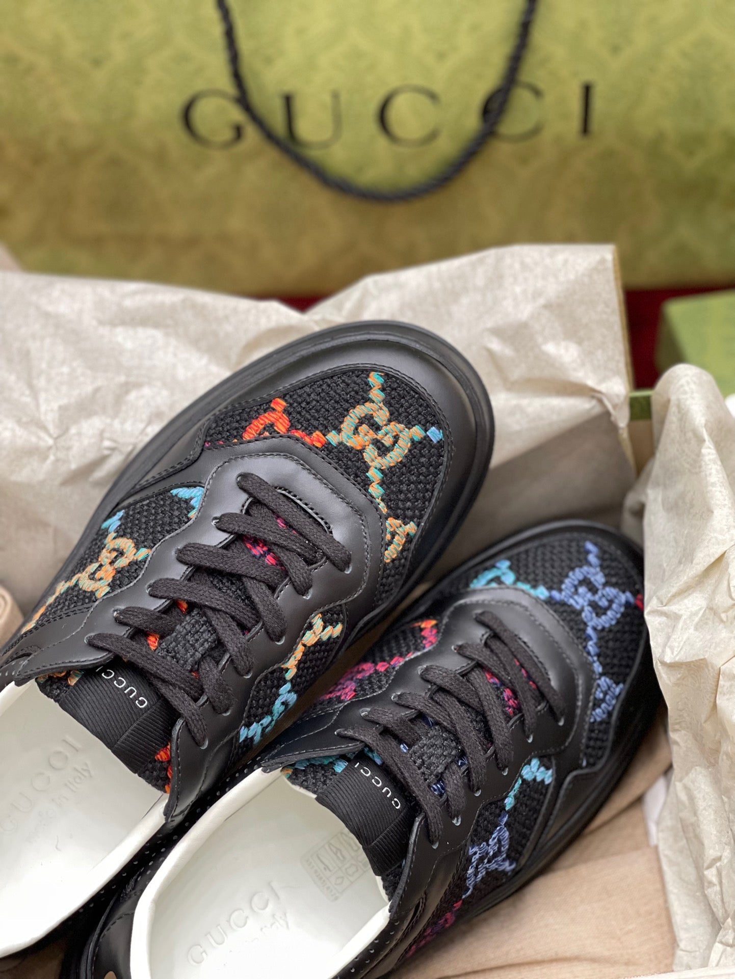 GG SUPREME TRAINERS