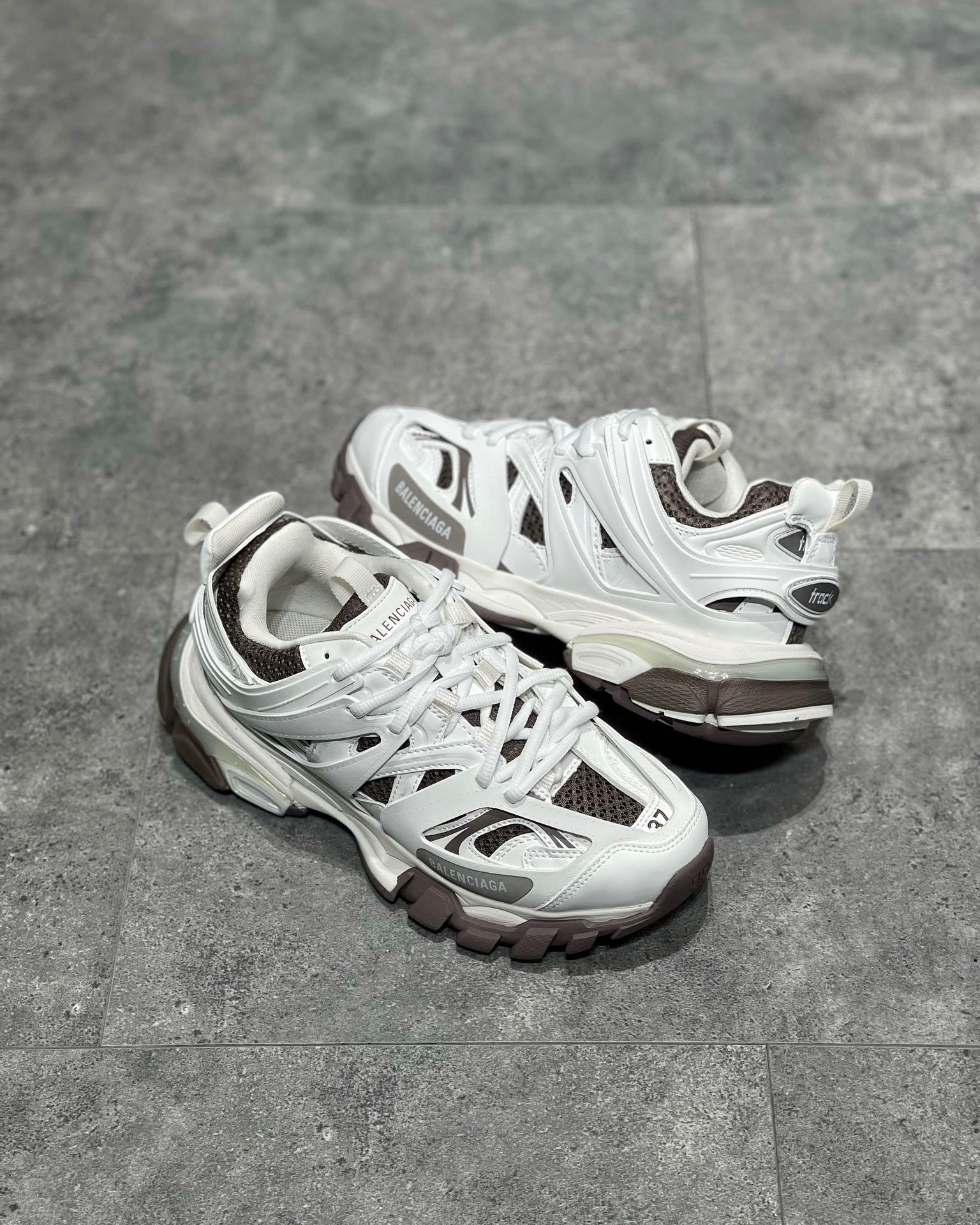BAL TRACK 3.0 SNEAKERS