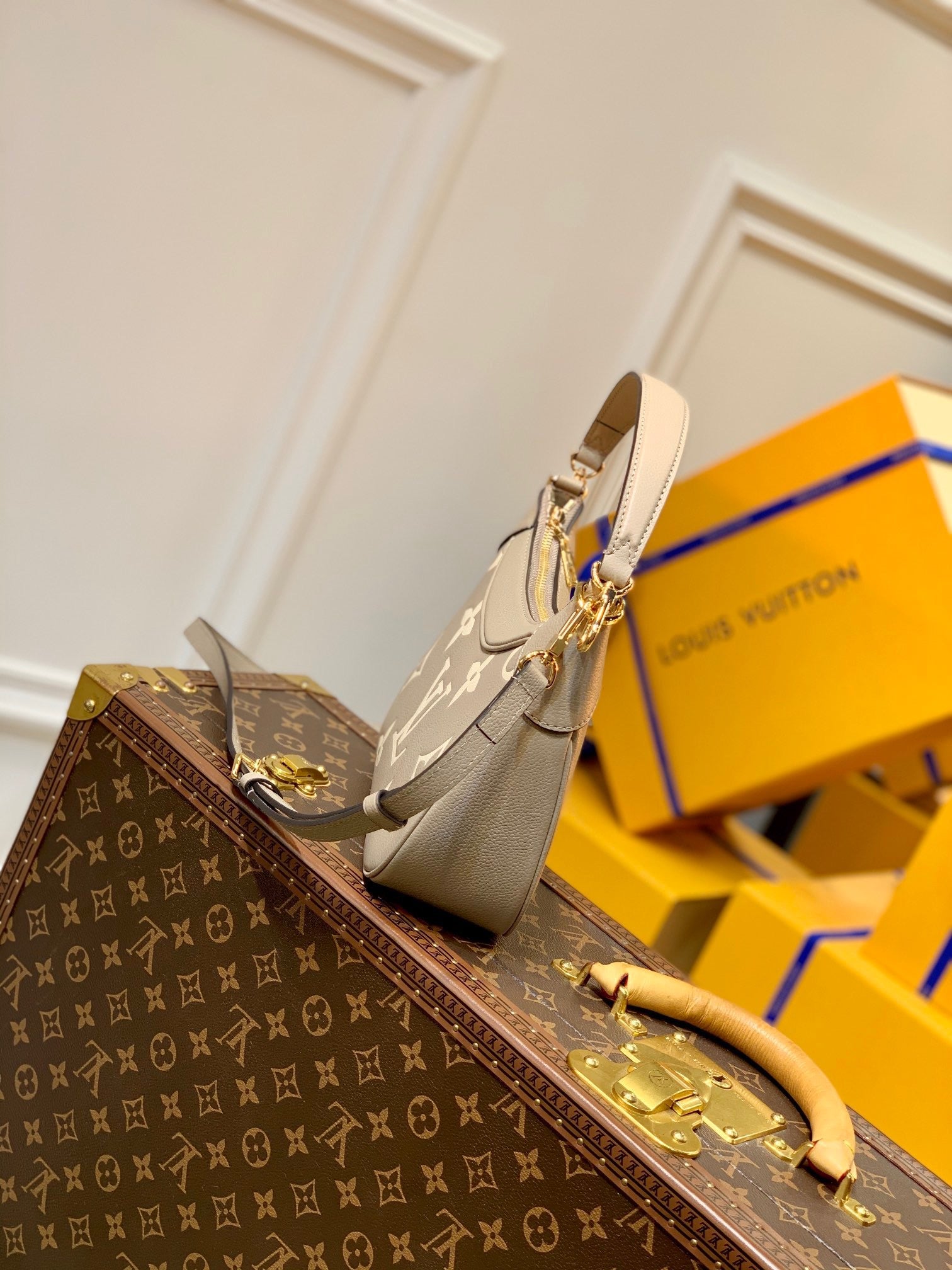 LOU BAGATELLE BAG