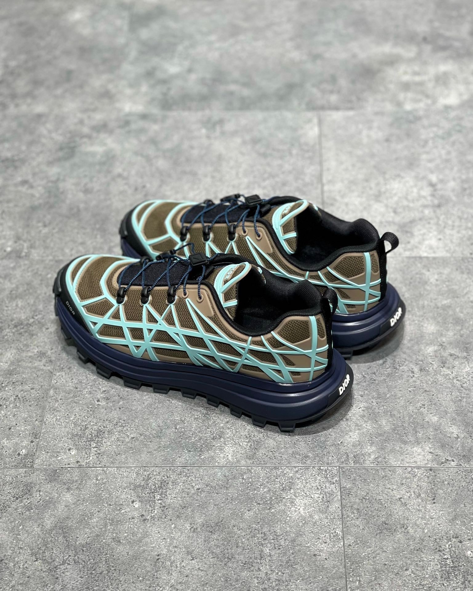 CD B31 TRAINERS