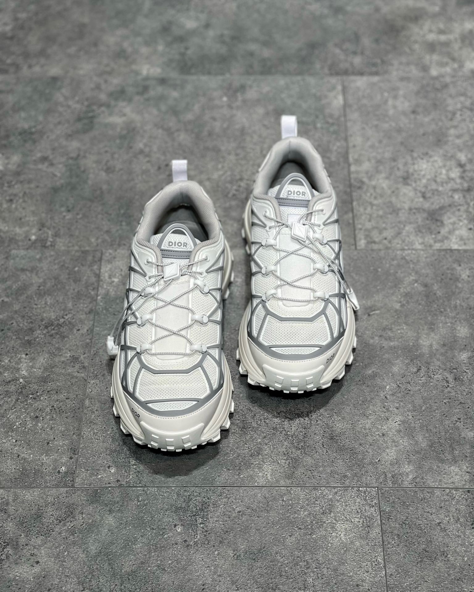 CD B31 TRAINERS