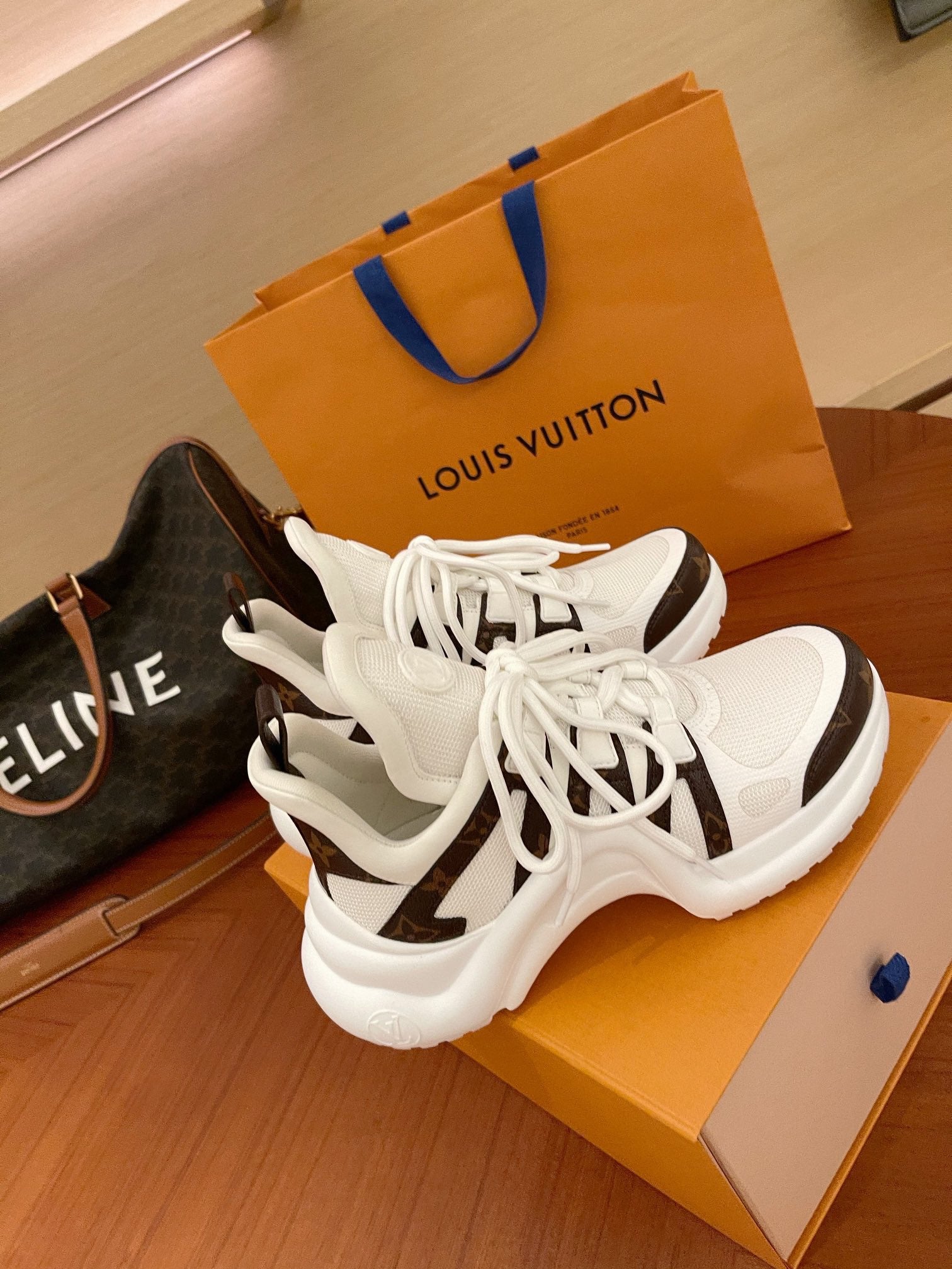 LOU ARCHLIGHT TRAINERS