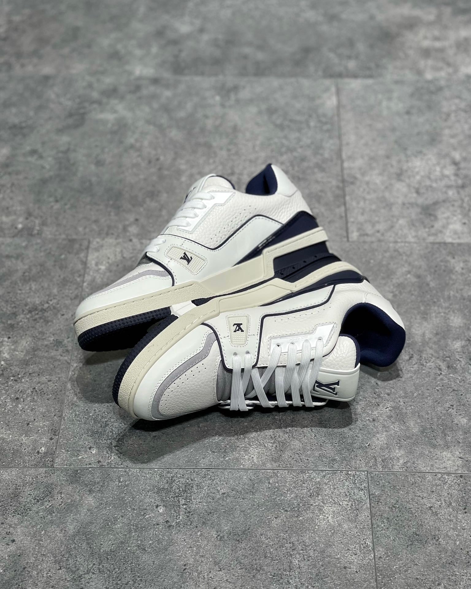 LOU TRAINERS