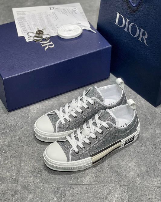 CD B23 SNEAKERS
