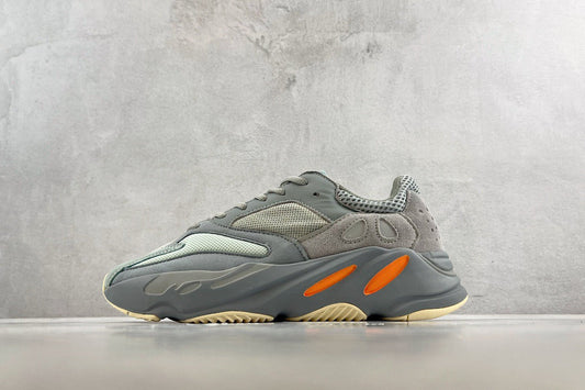 YEEZY BOOST 700