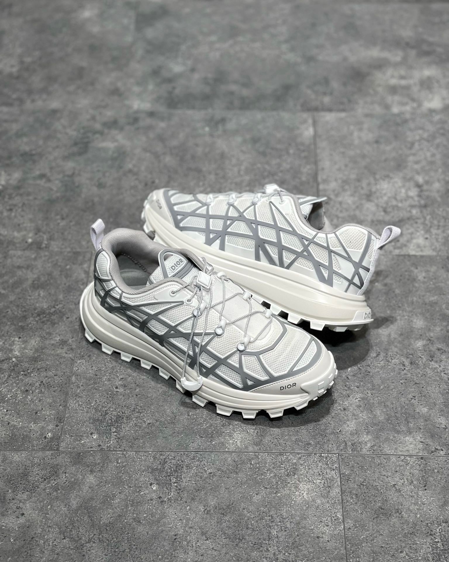 CD B31 TRAINERS