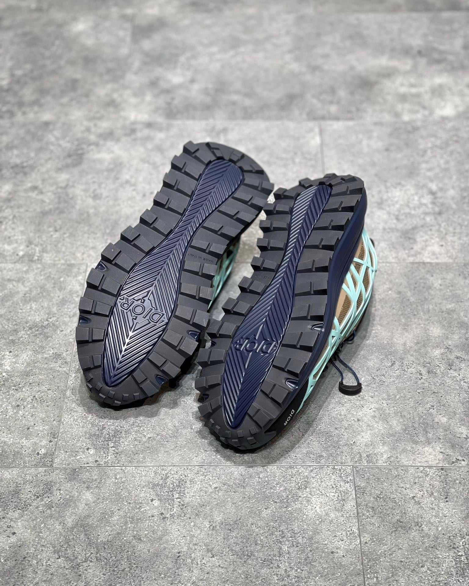 CD B31 TRAINERS