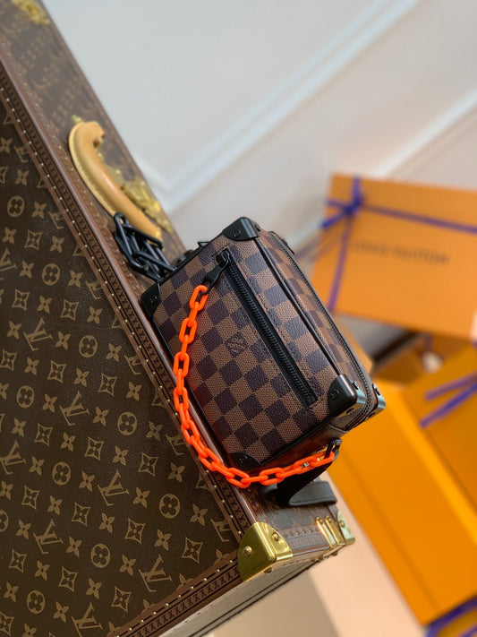 LOU SOFT TRUNK BAG