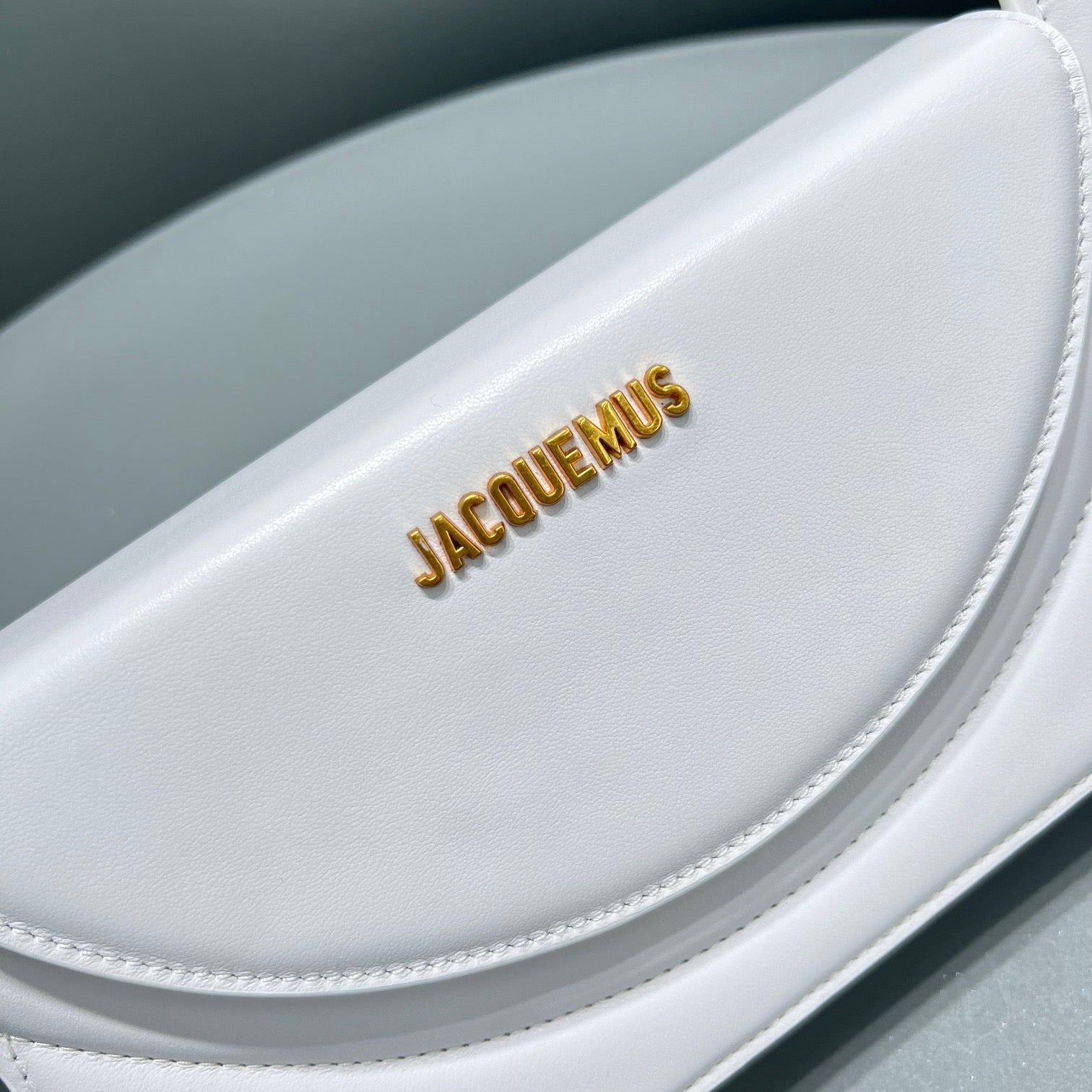 JACQ LE SAC ROND BAG
