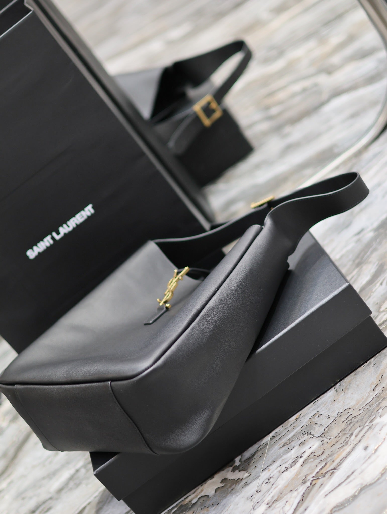 SL LARGE LE 5 À 7 SUPPLE IN SMOOTH LEATHER