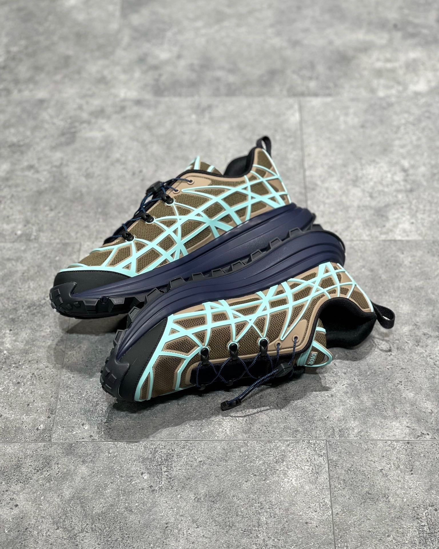 CD B31 TRAINERS