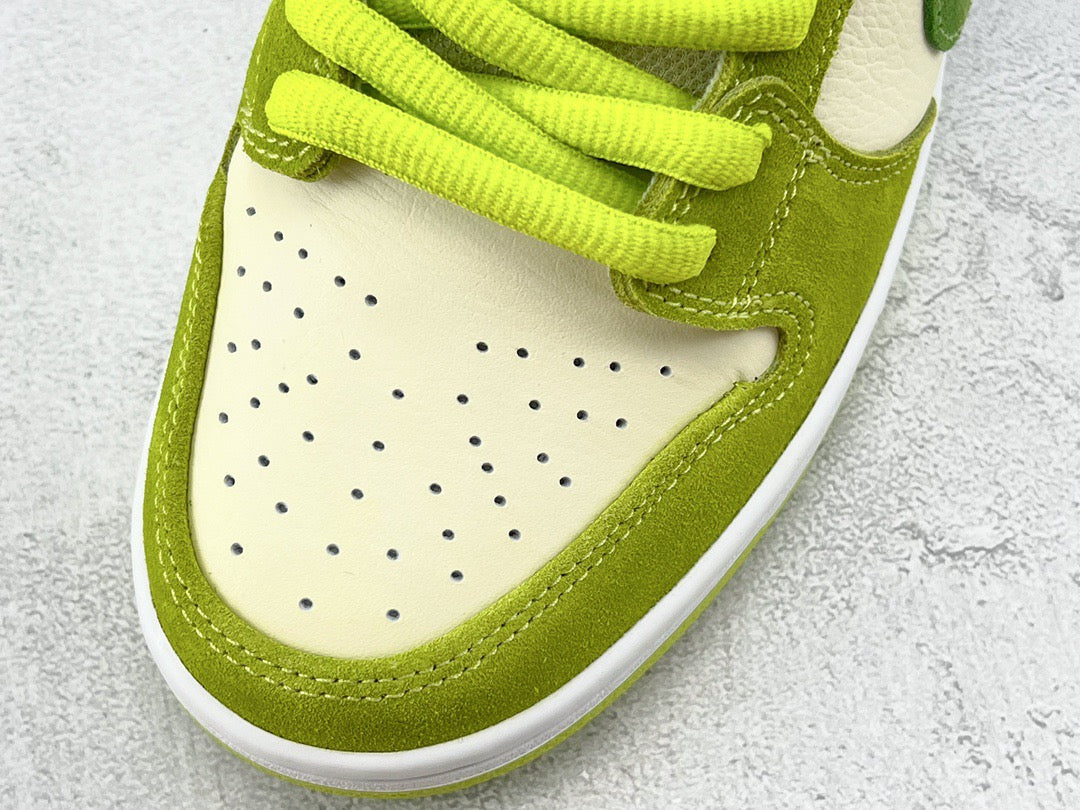 DUNK LOW GREEN APPLE