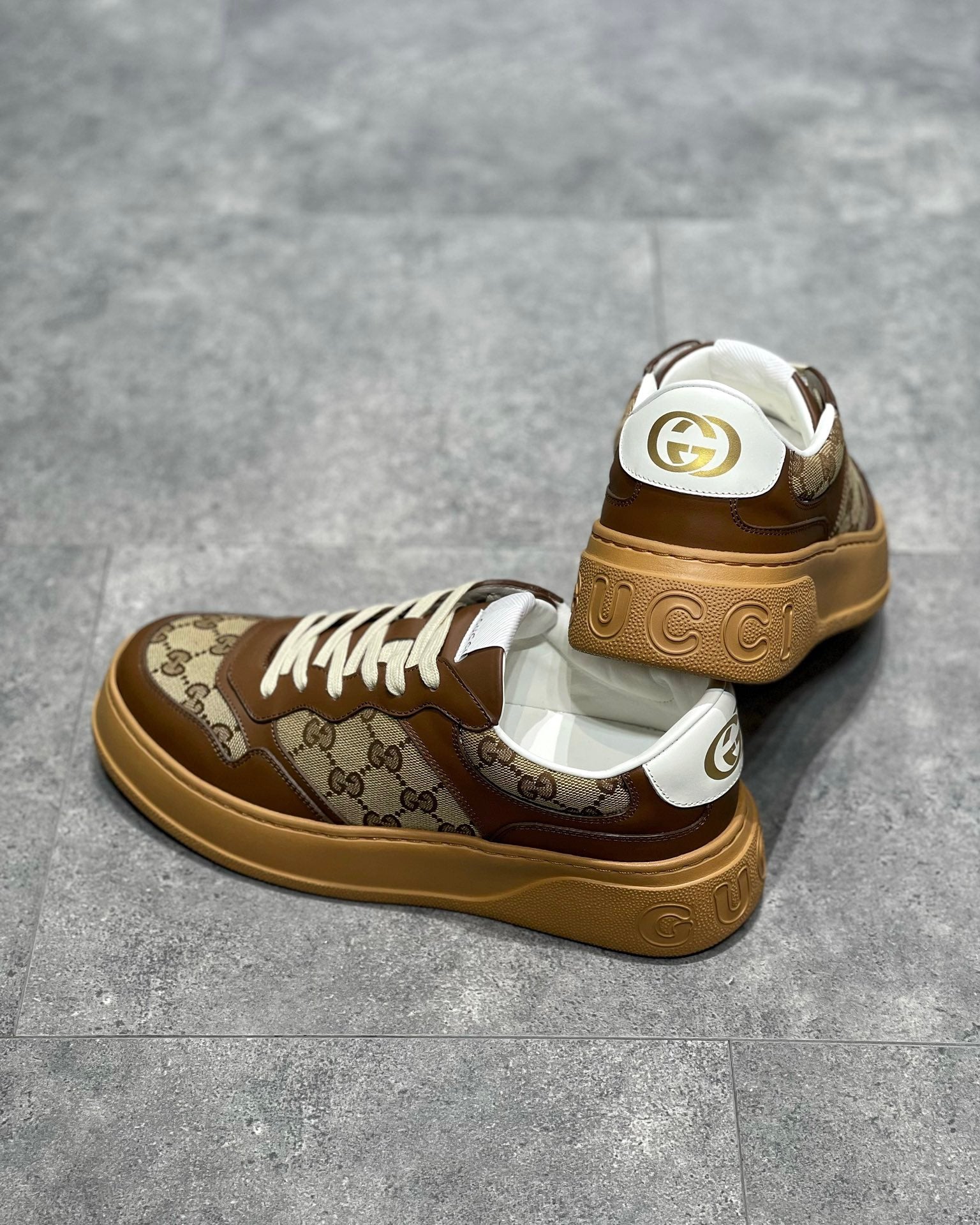 GG SNEAKER
