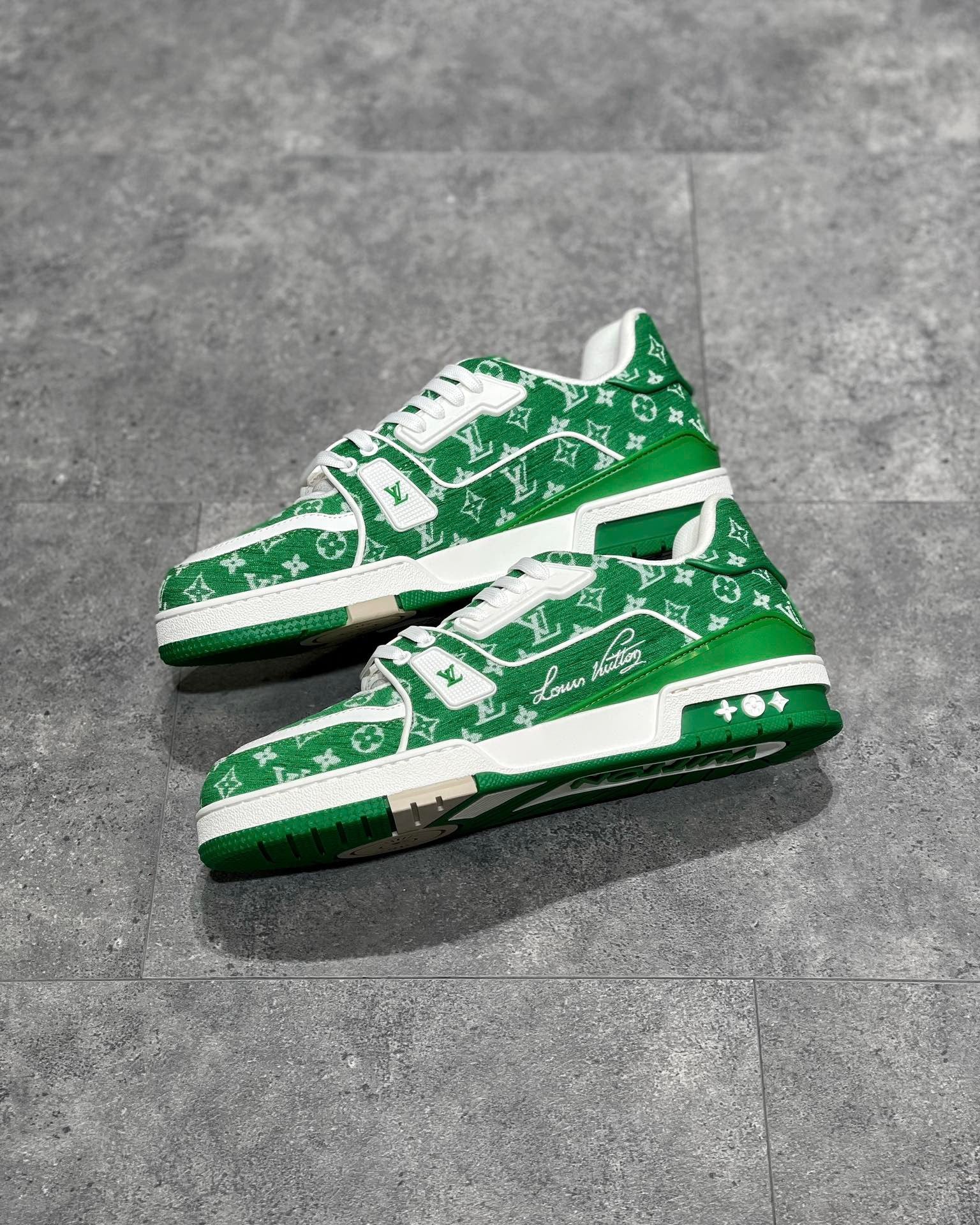 LOU TRAINERS