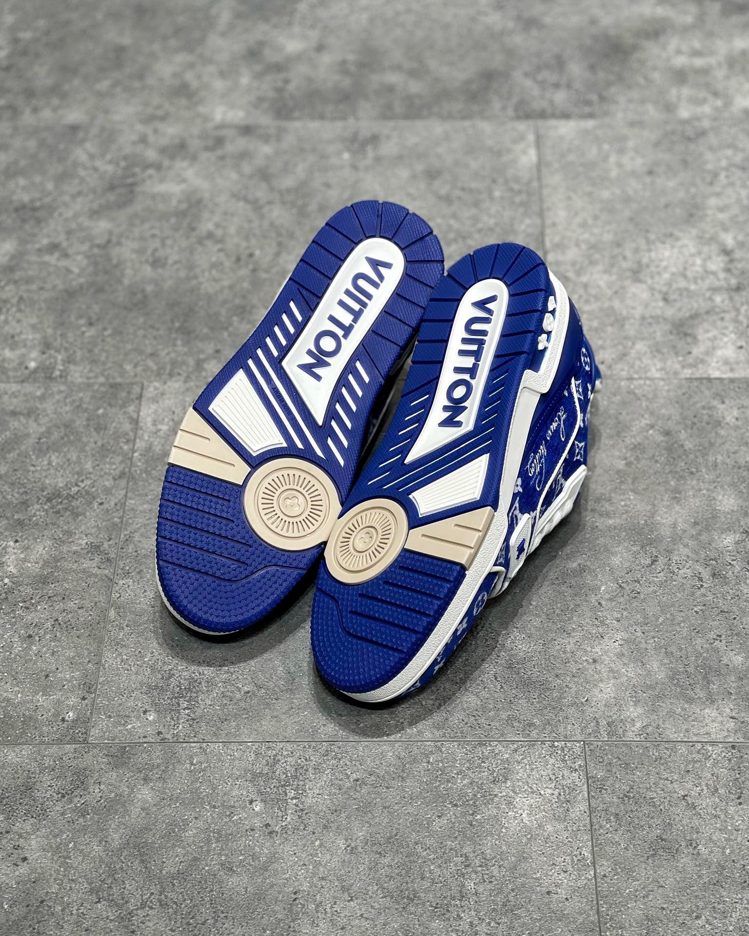 LOU TRAINERS