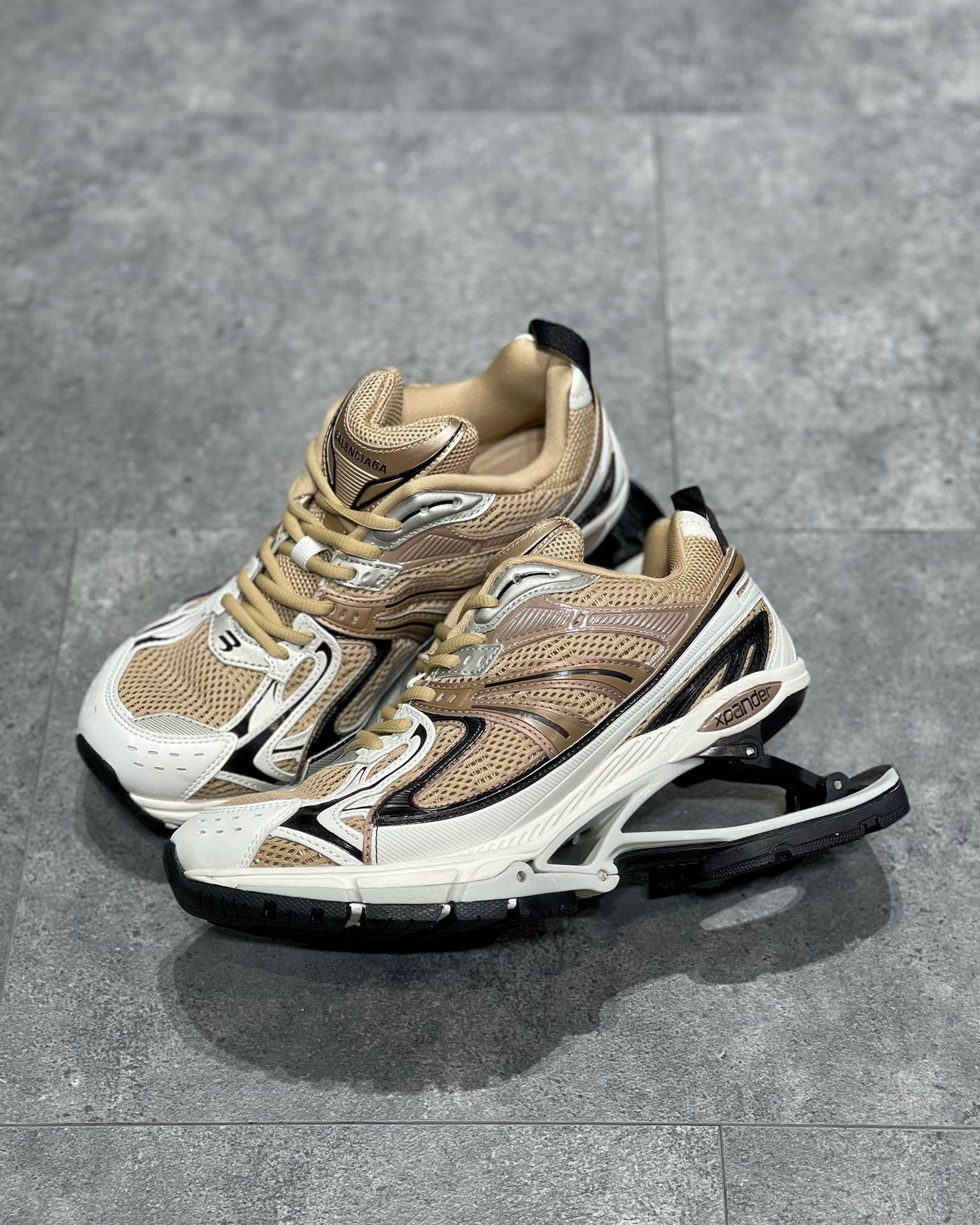 BAL X-PANDER TRAINERS