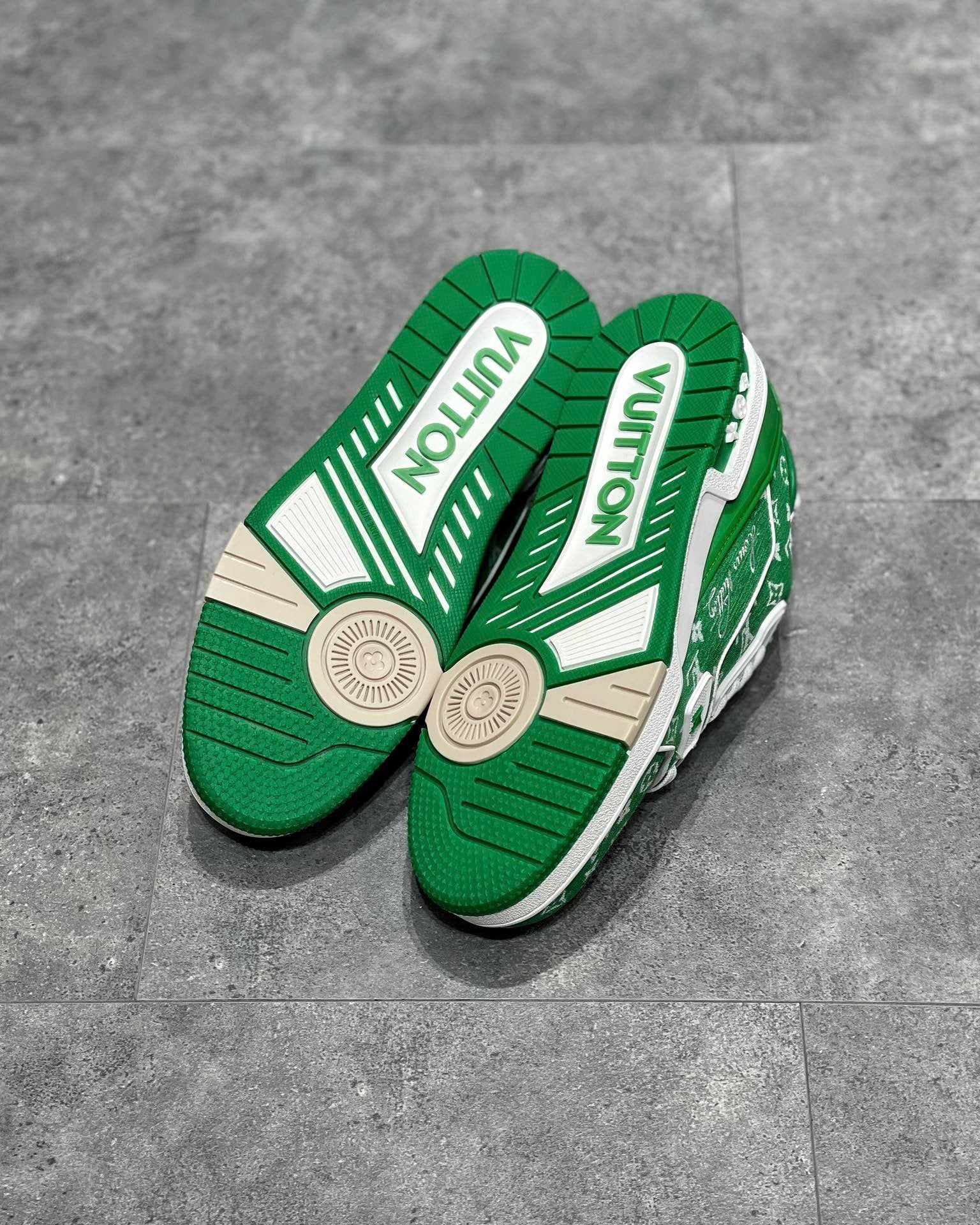 LOU TRAINERS