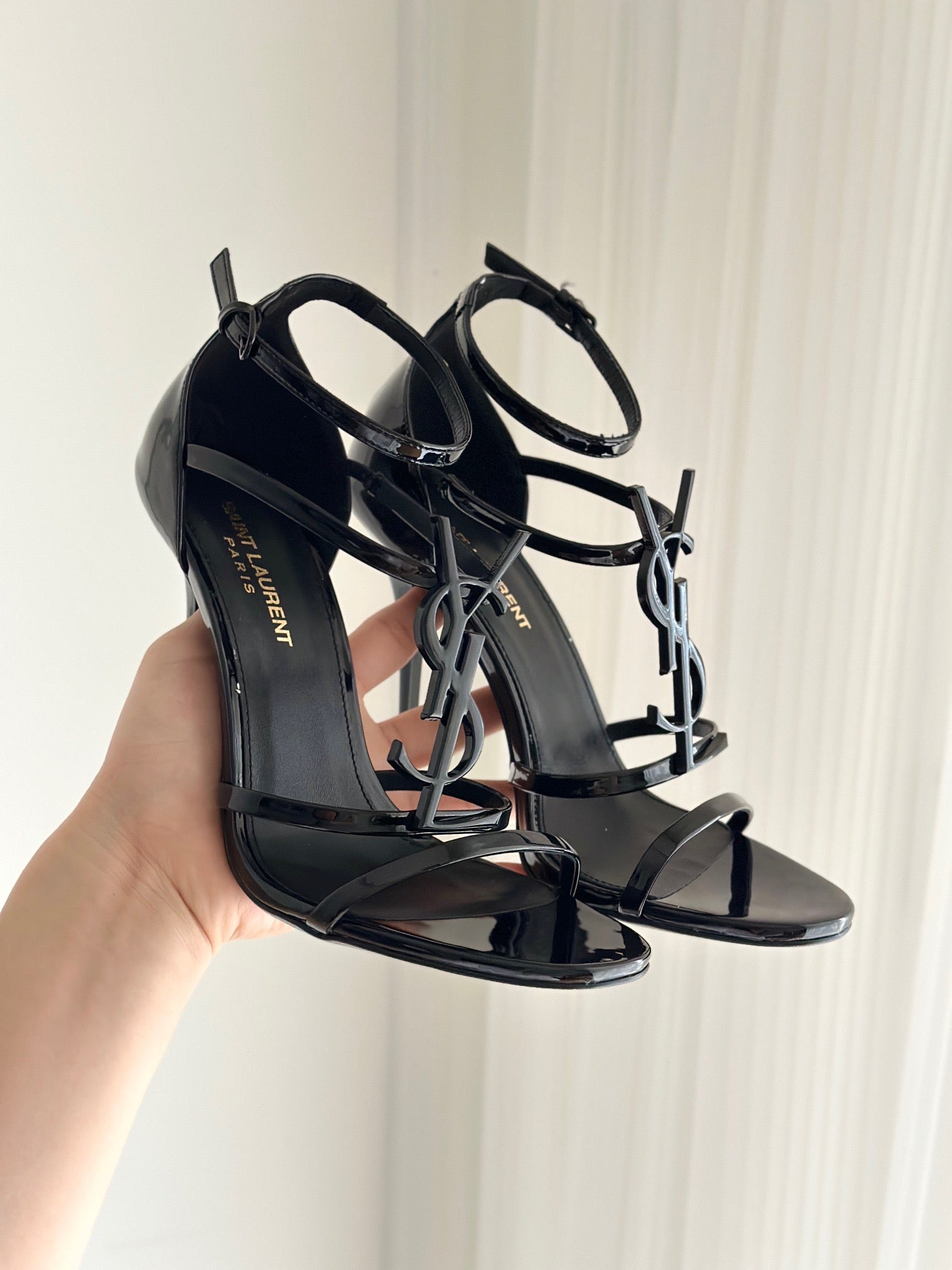 SL HEELS