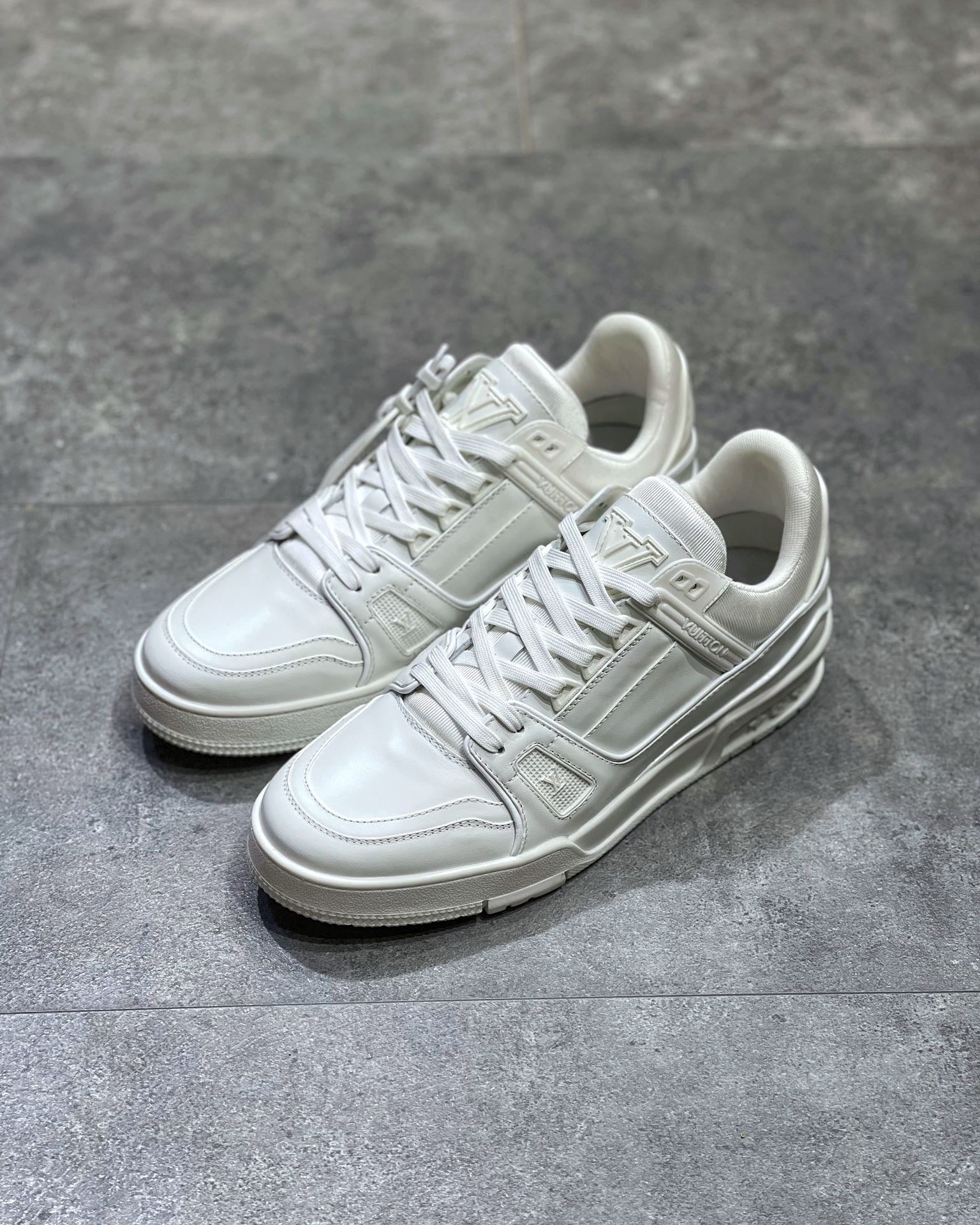 LOU TRAINERS