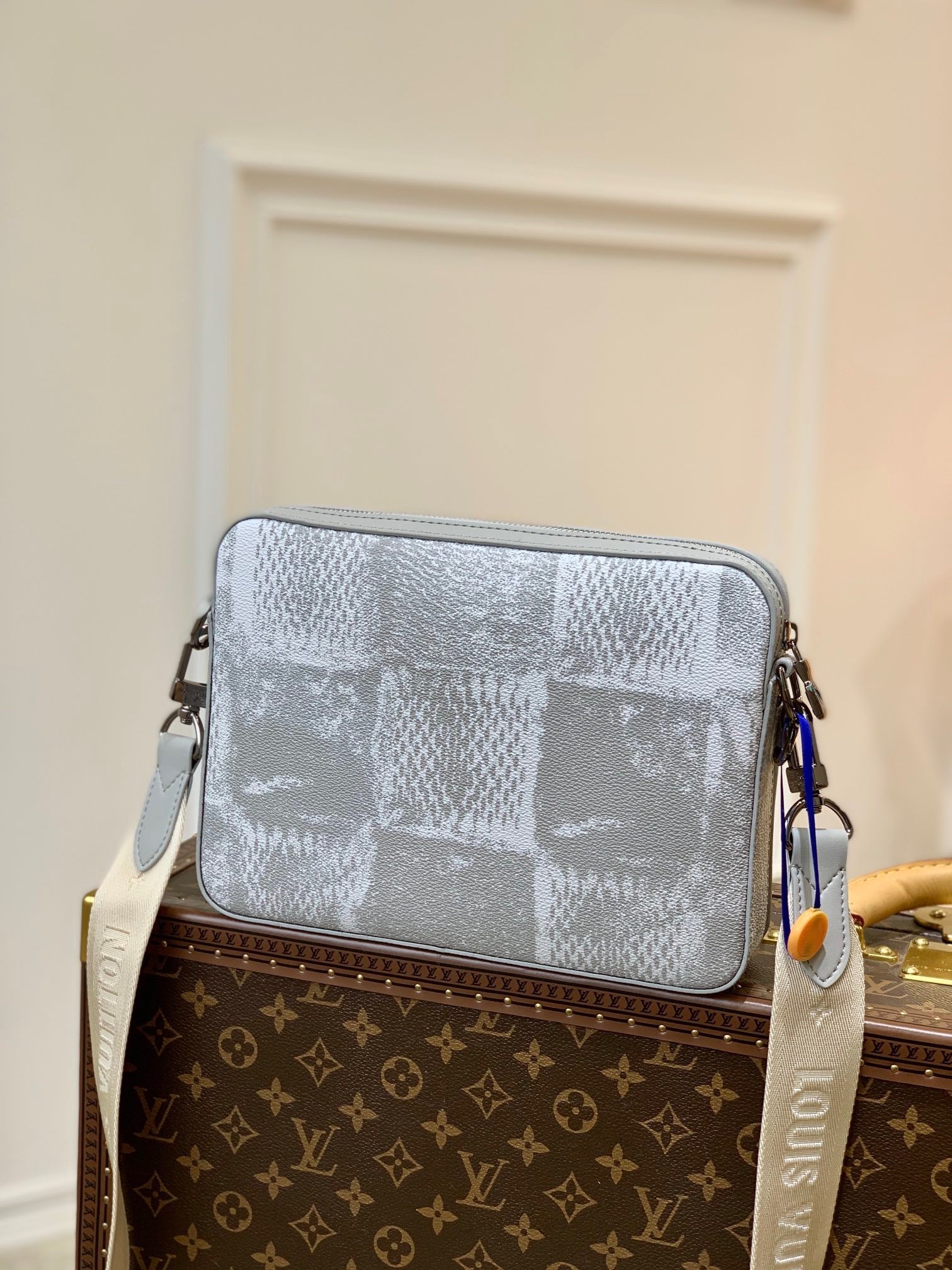 LOU TRIO MESSENGER BAG