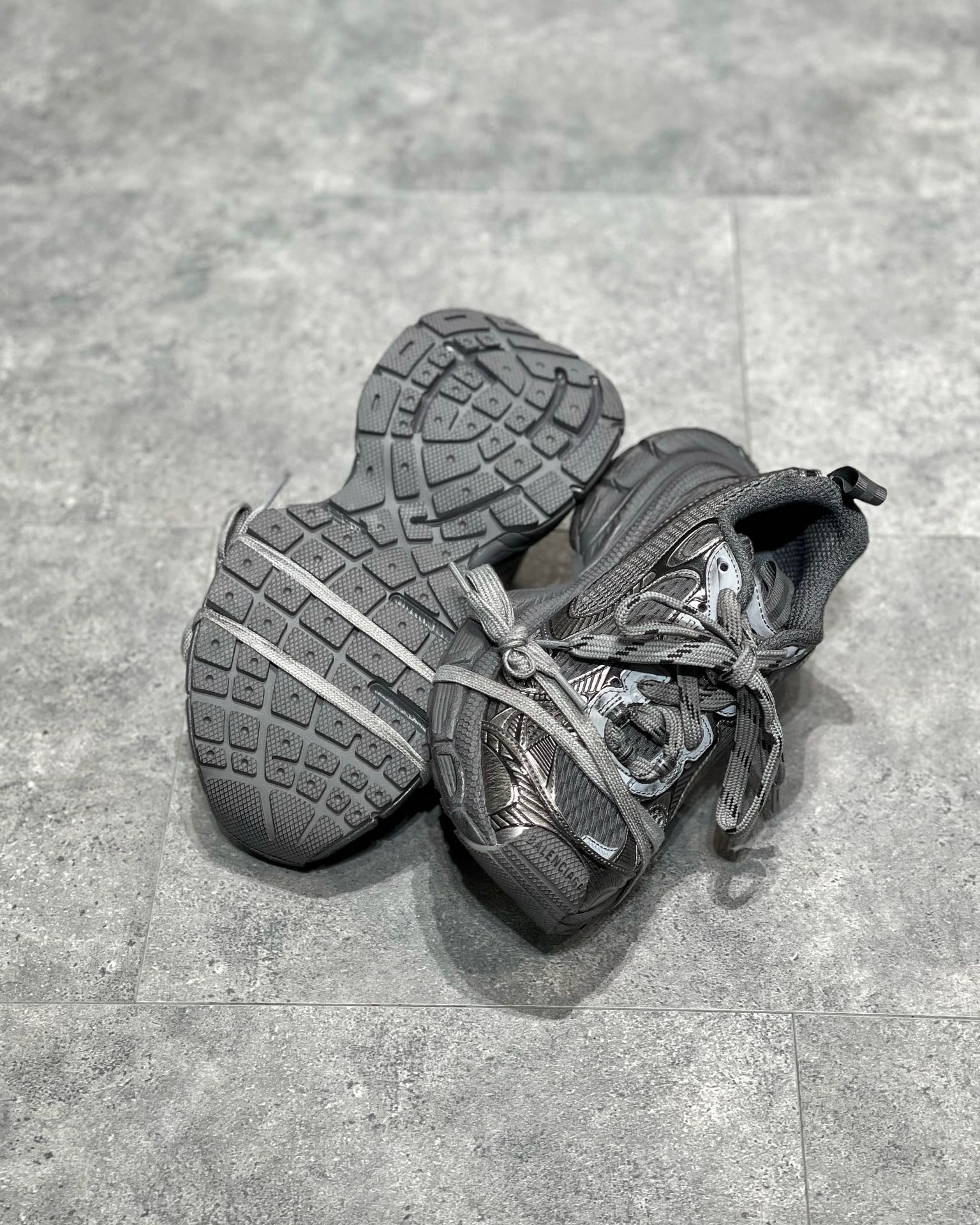 BAL 3XL TRAINERS