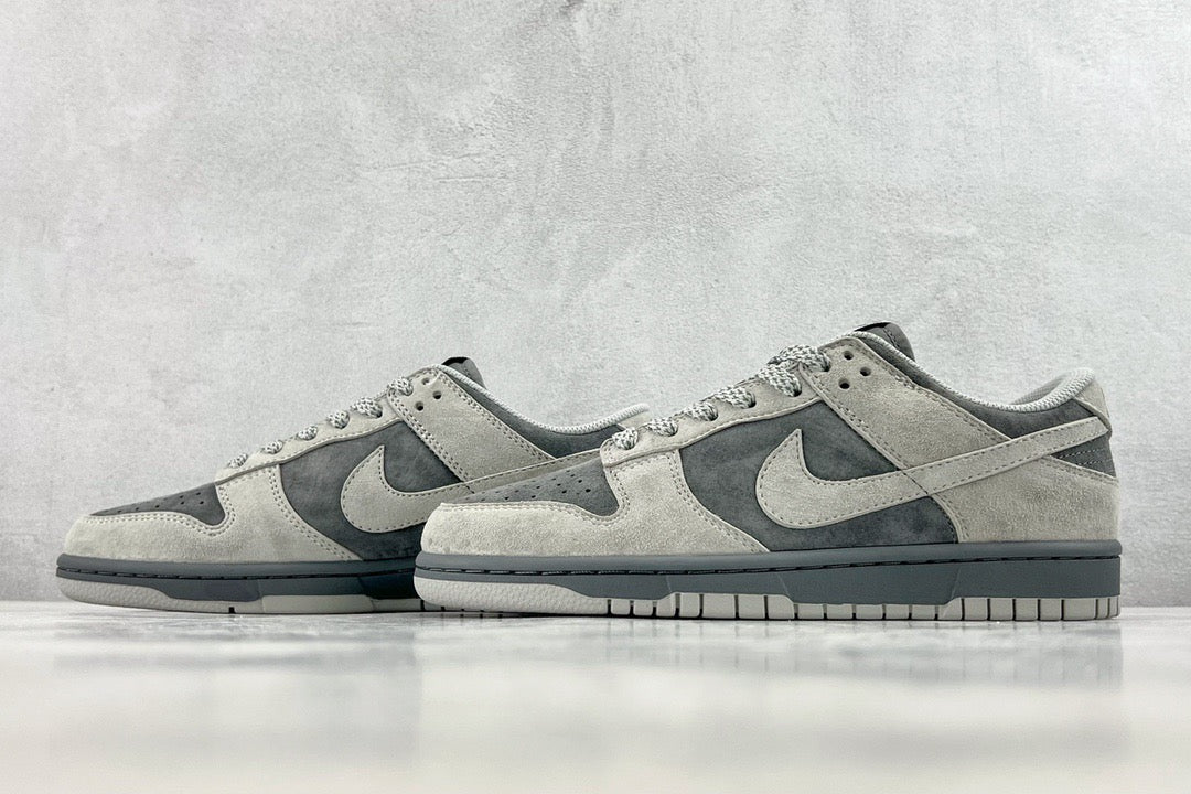 DUNK LOW x OTOMO KATUSHIRO