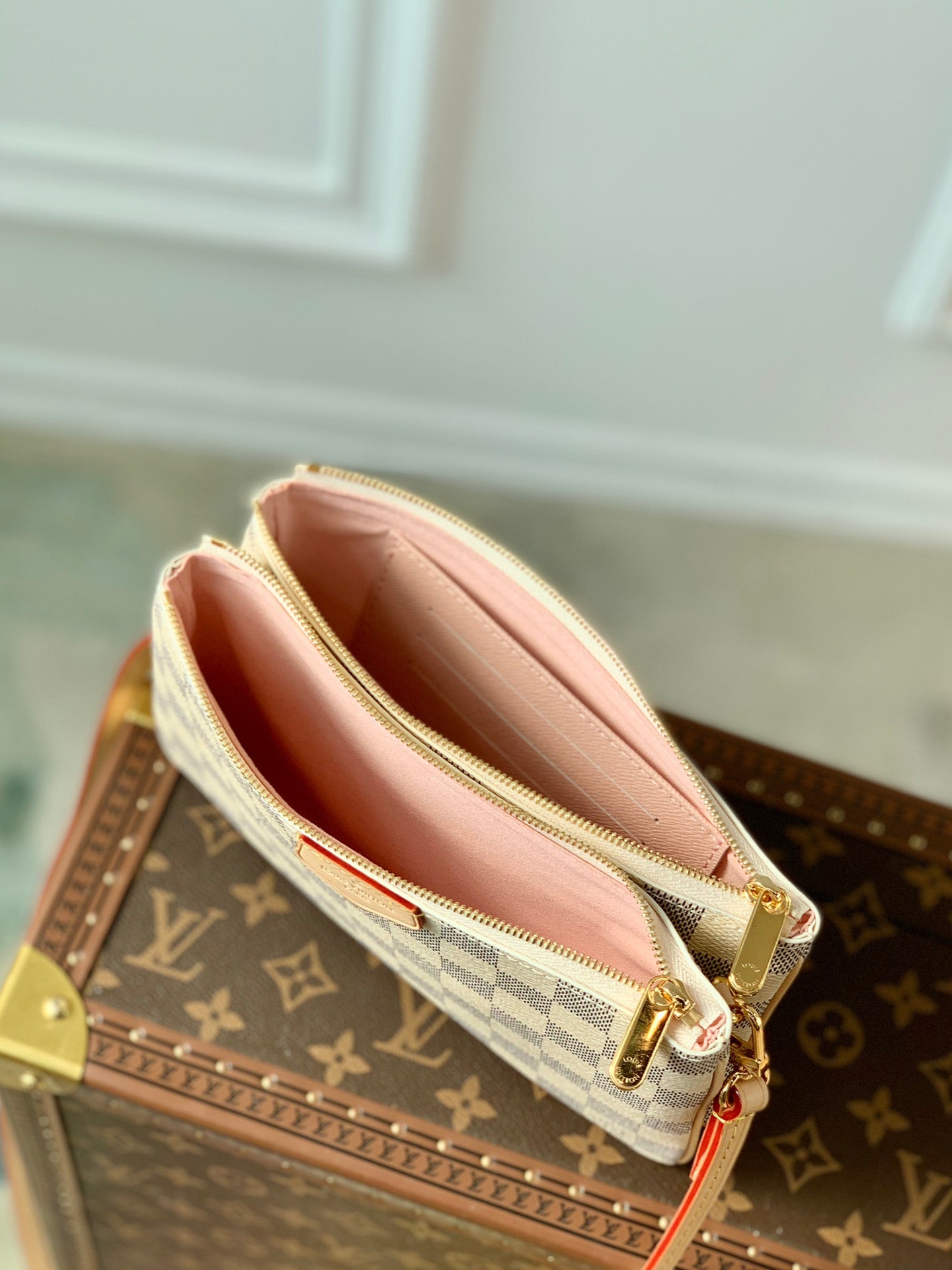 LOU DOUBLE ZIP POCHETTE