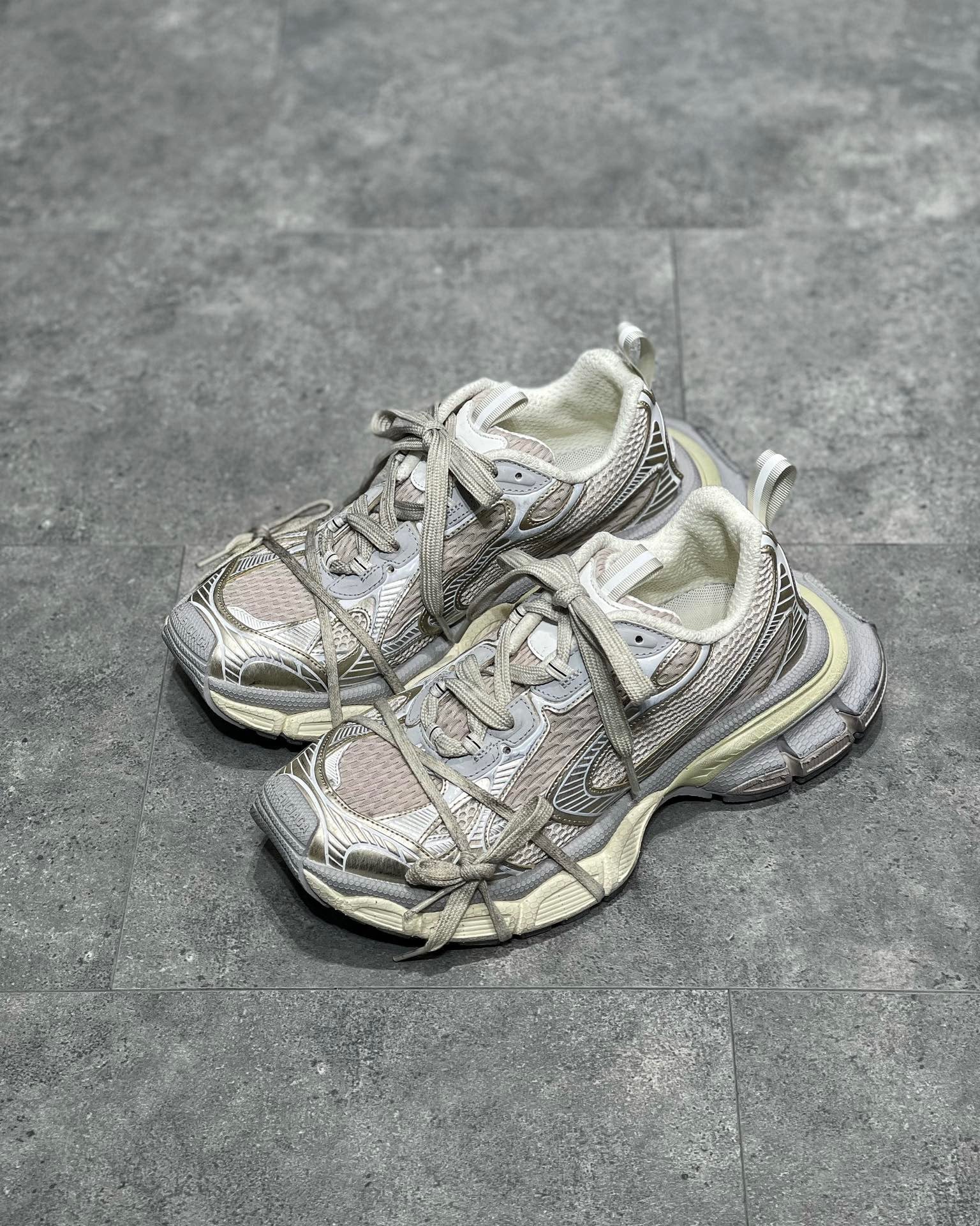 BAL 3XL TRAINERS