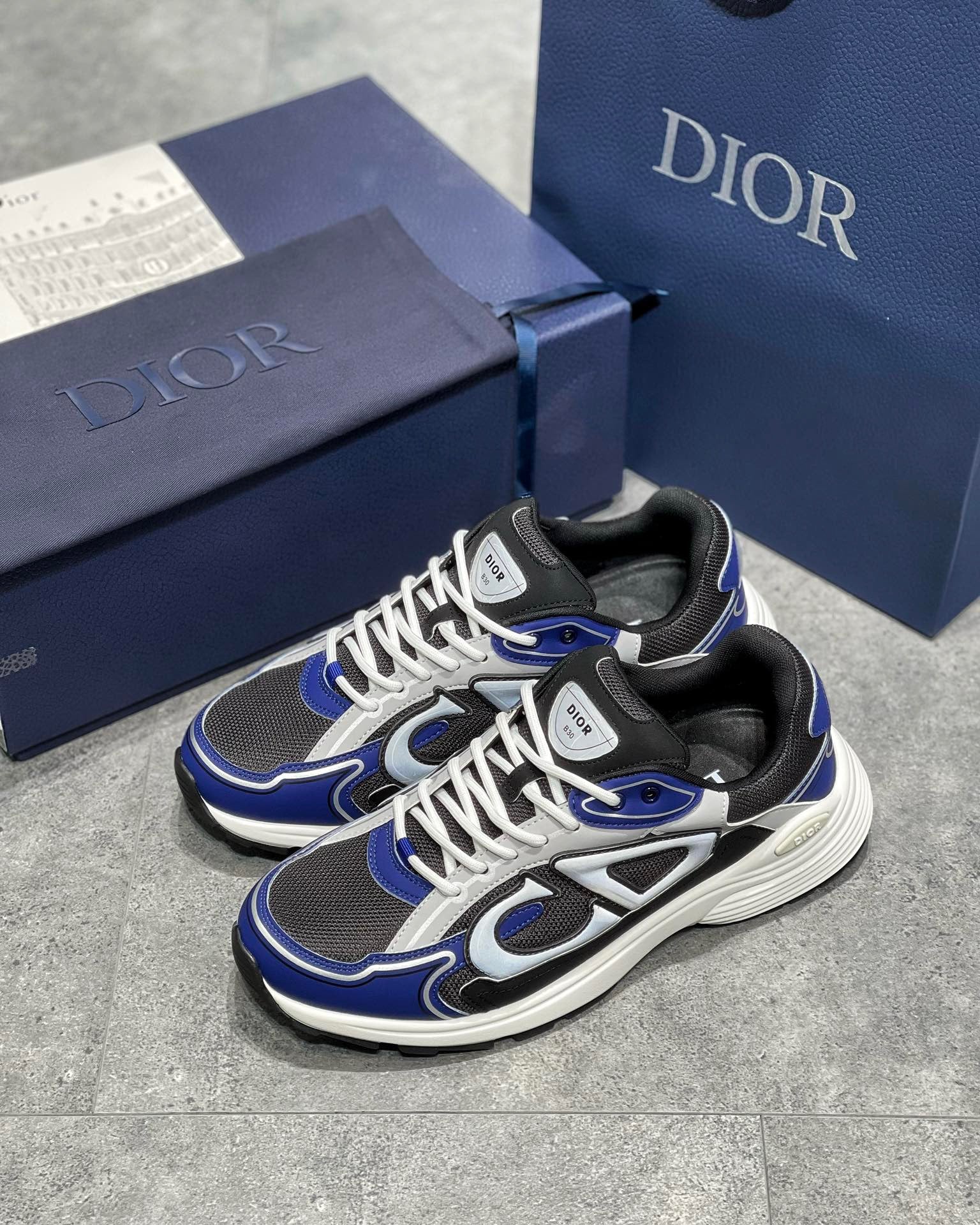 CD B30 SNEAKER