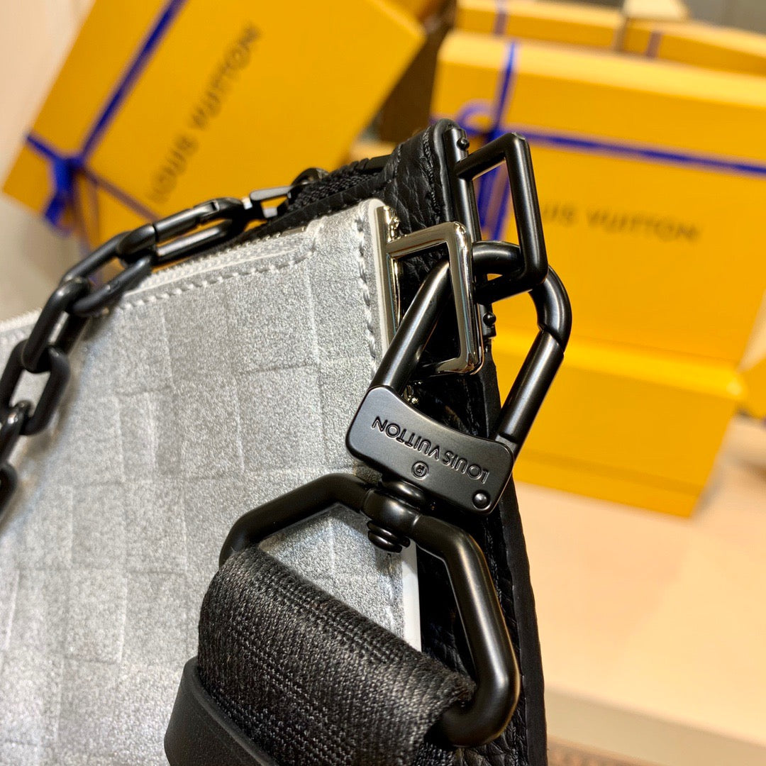 LOU IN THE LOOP BAG