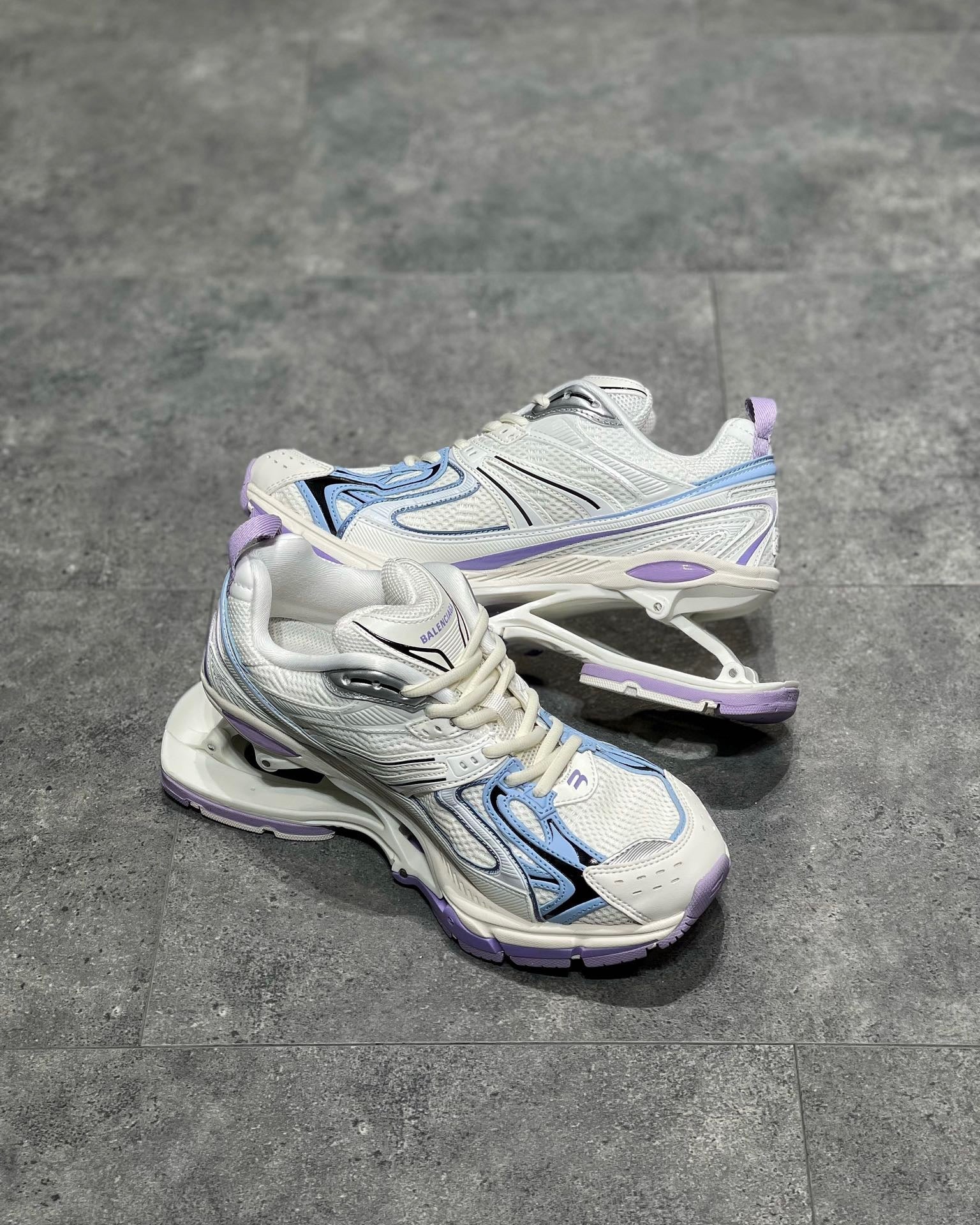 BAL X-PANDER TRAINERS