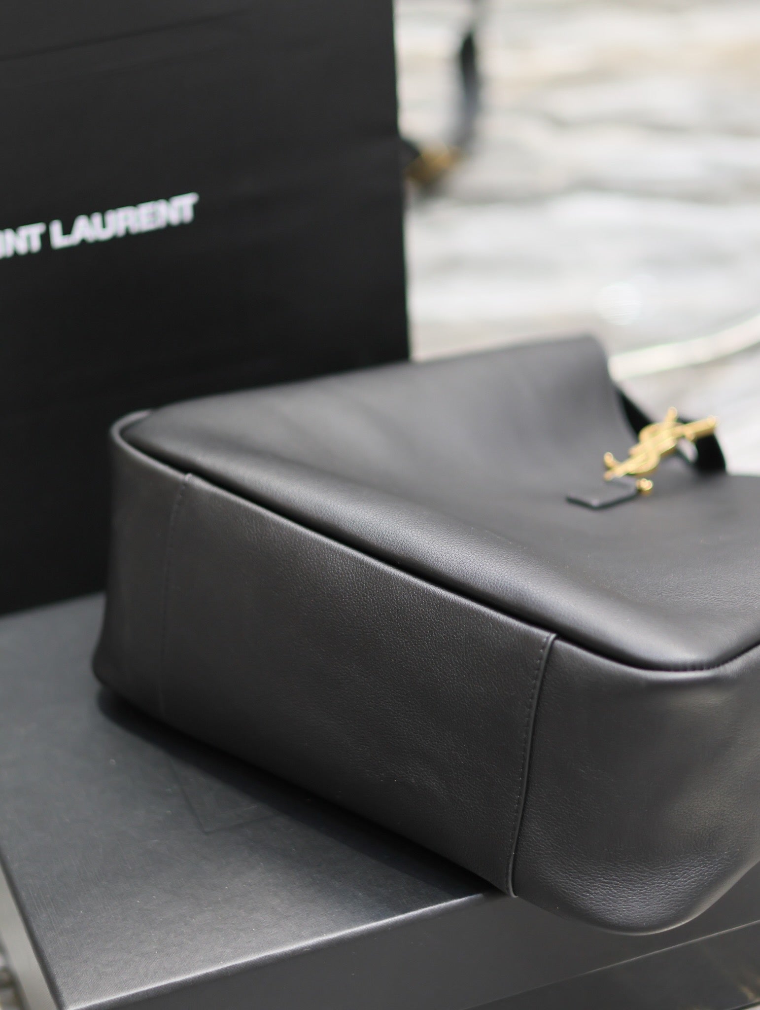 SL LARGE LE 5 À 7 SUPPLE IN SMOOTH LEATHER