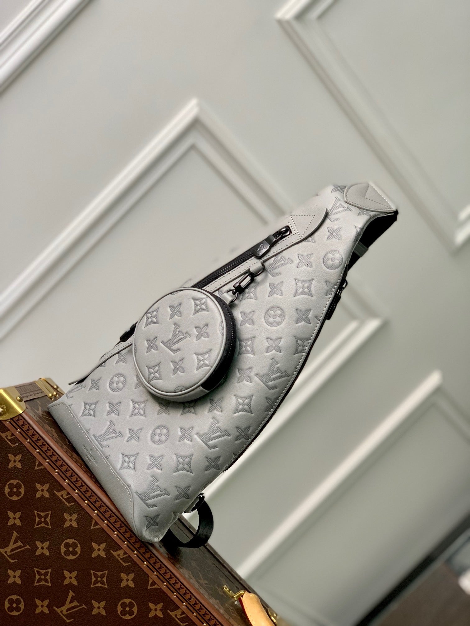 LOU DUO SLING BAG