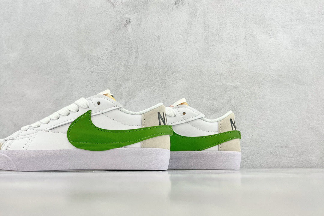NIKE BLAZER LOW SWOOSH