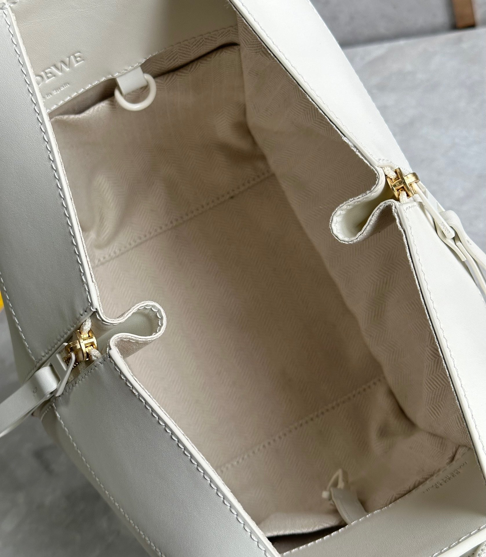 LOEW HAMMOCK BAG