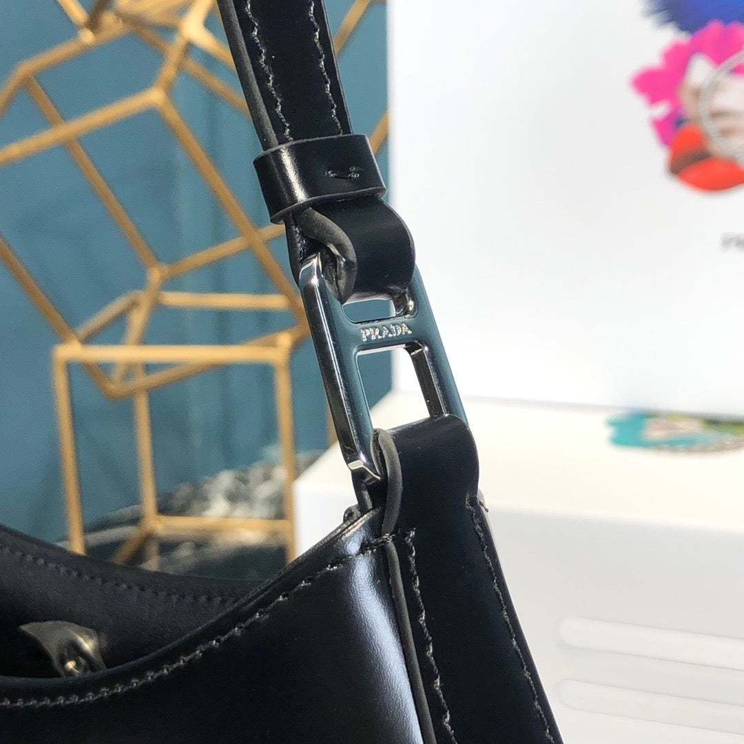 PD CLEO SHOULDER BAG