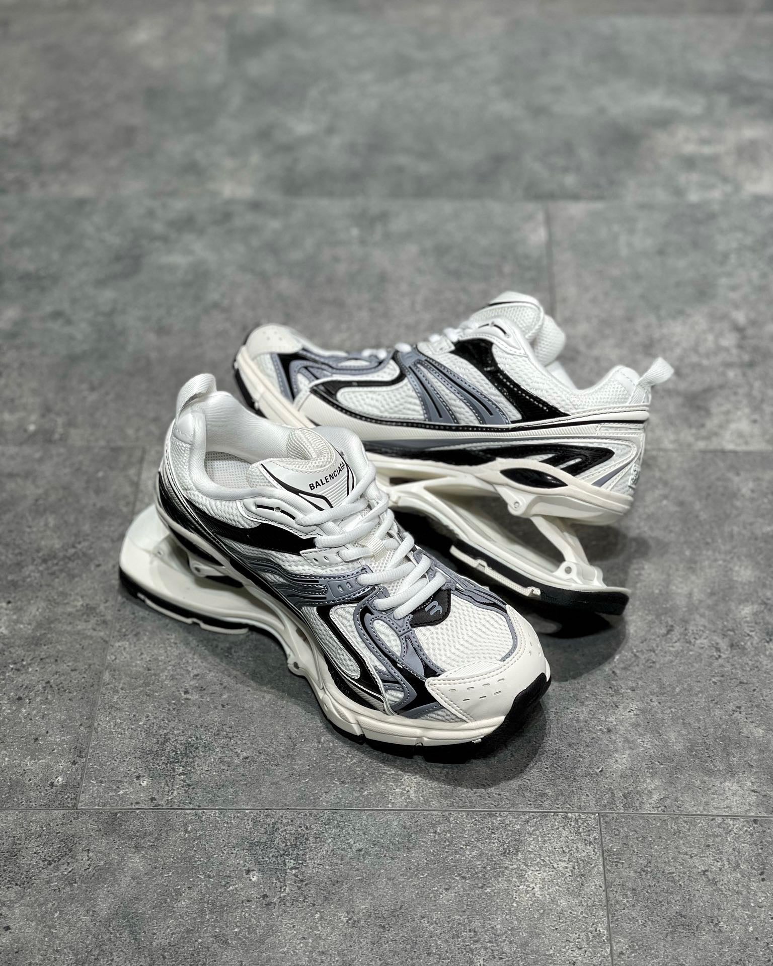 BAL X-PANDER TRAINERS