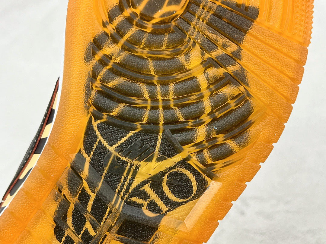 JORDAN 1 LOW OG CNY