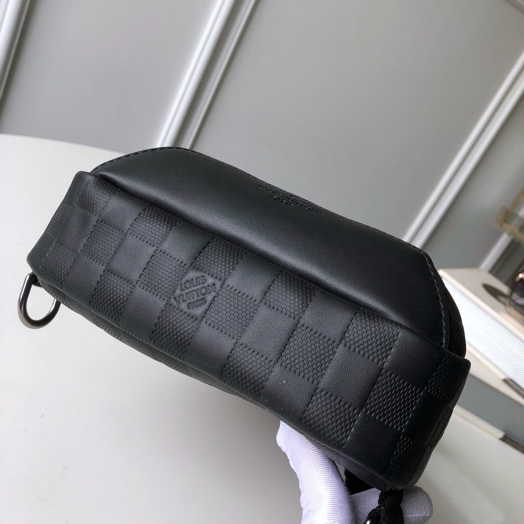 LOU AVENUE SLING BAG