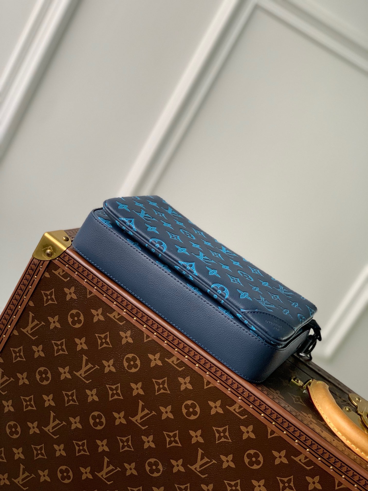 LOU TRIO MESSENGER BAG