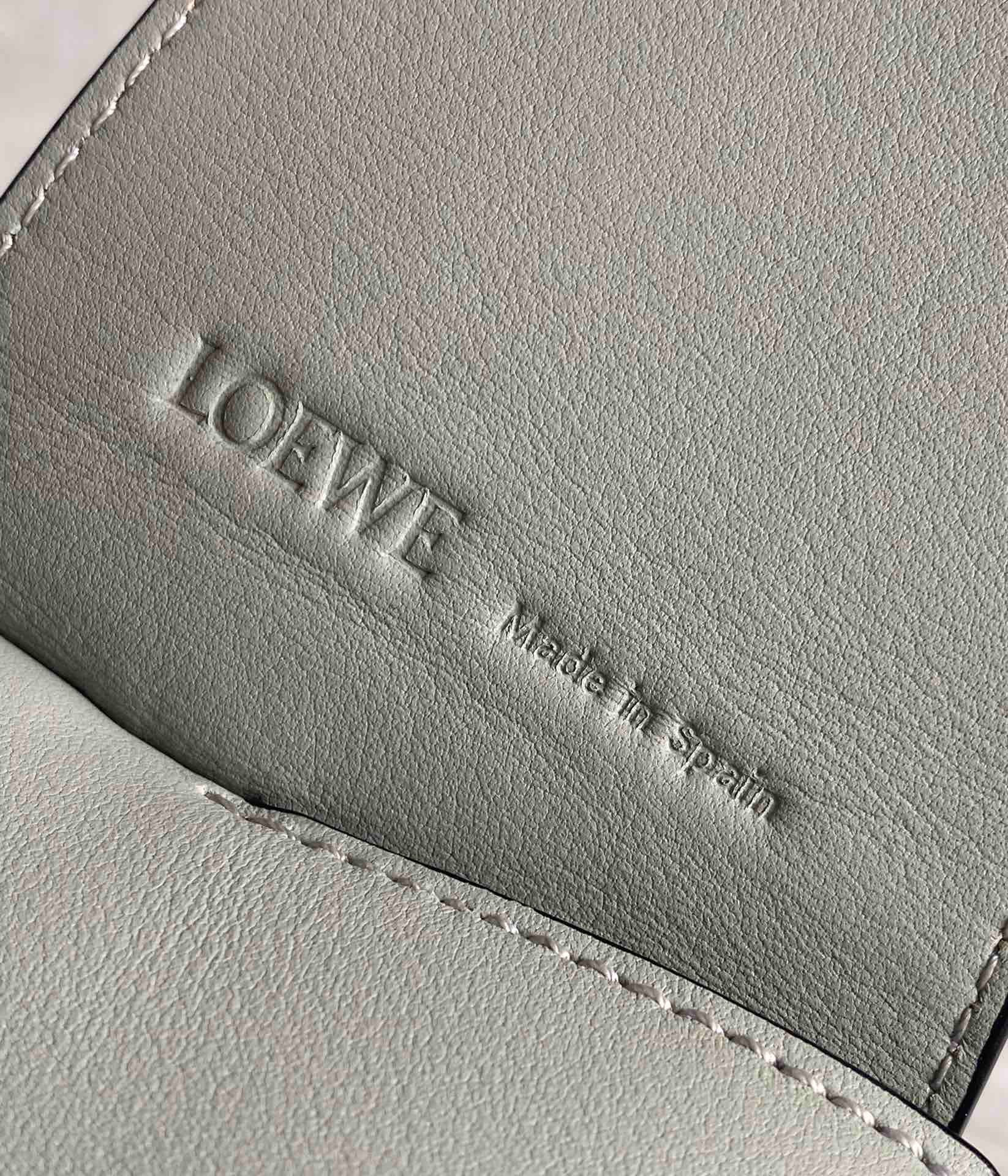LOEW PUZZLE HOBO BAG