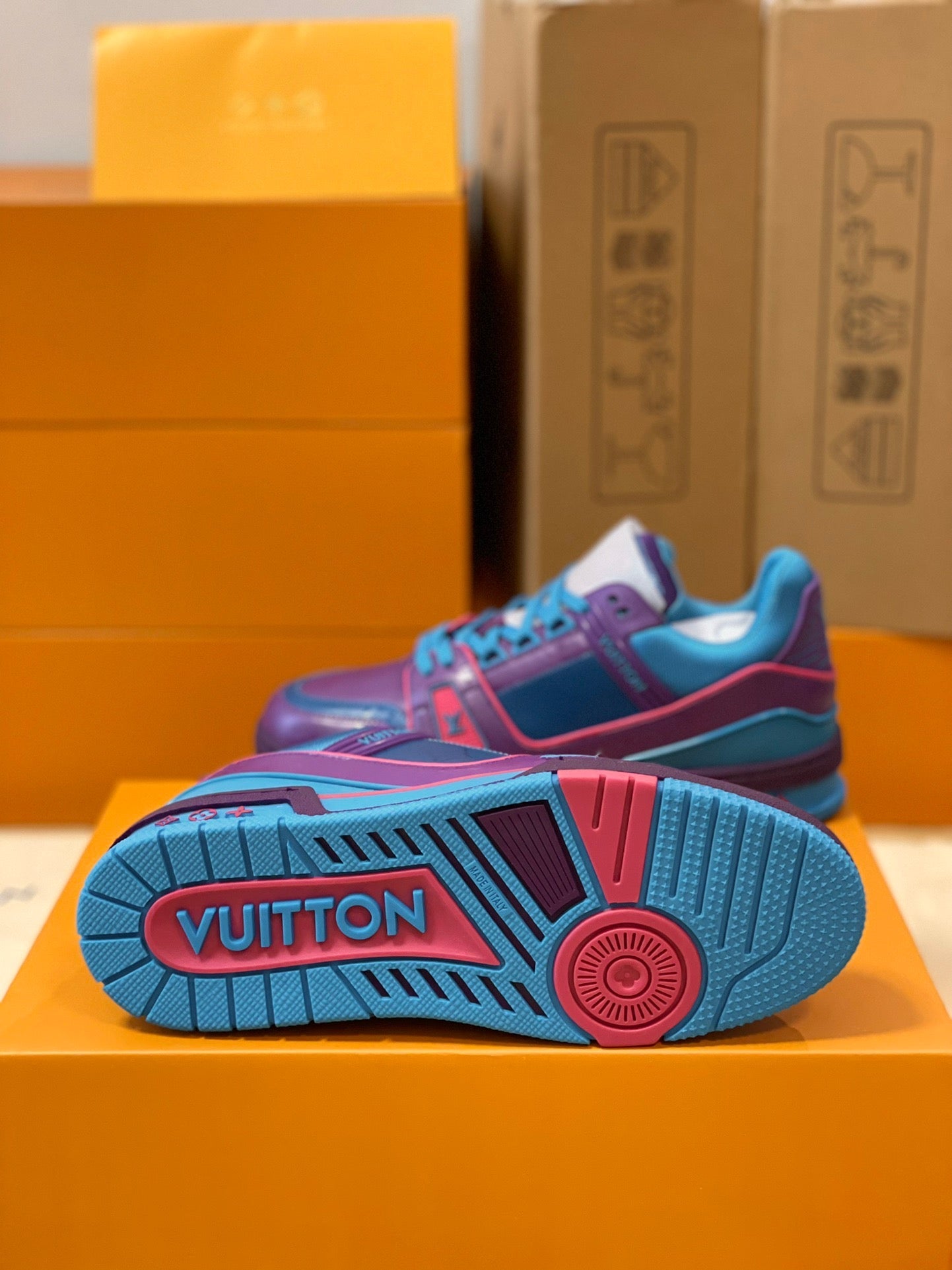LOU TRAINERS