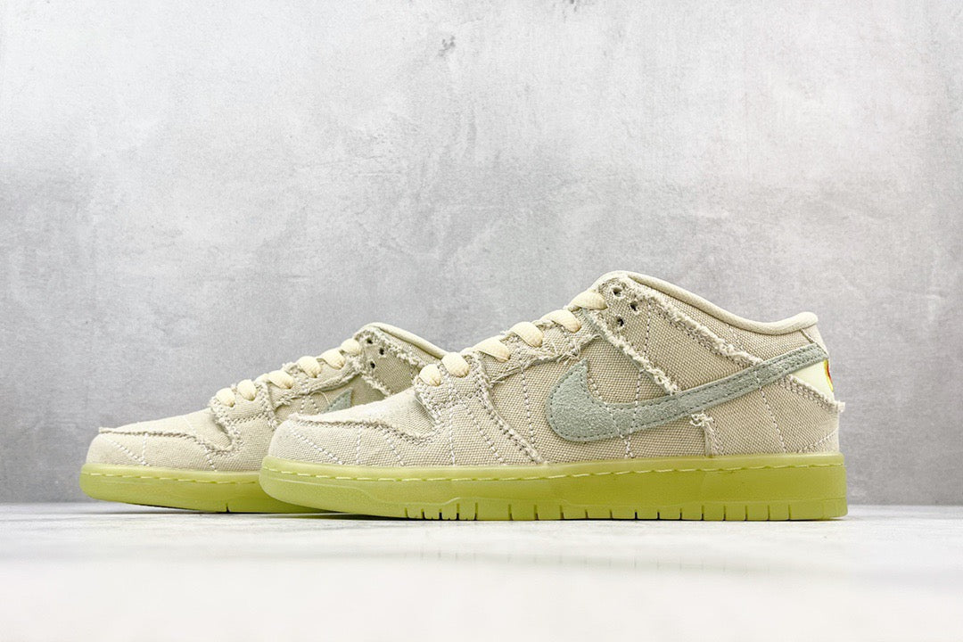 DUNK LOW MUMMY